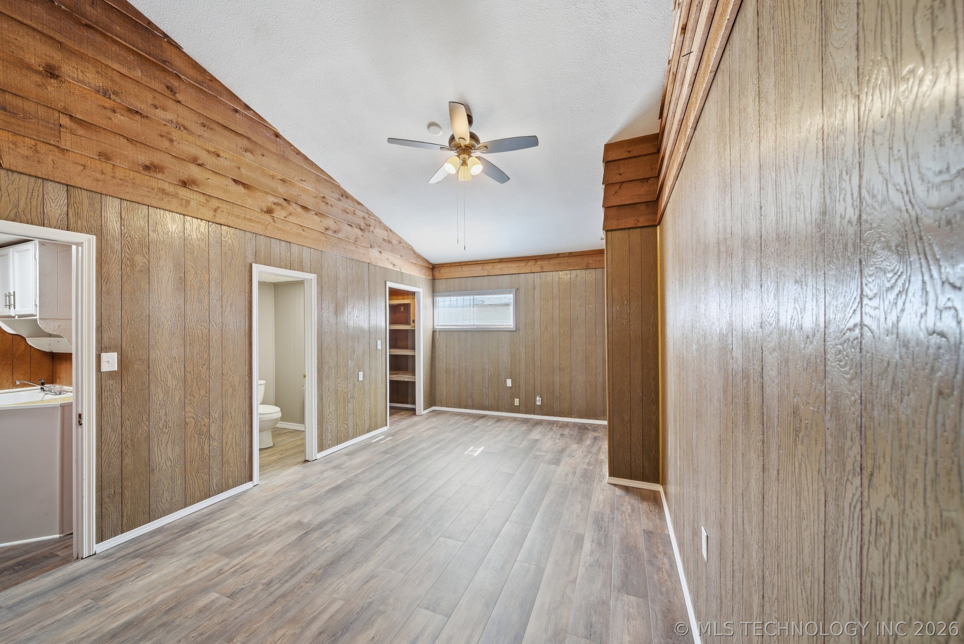 1103 S 56th West Avenue Property Photo 11