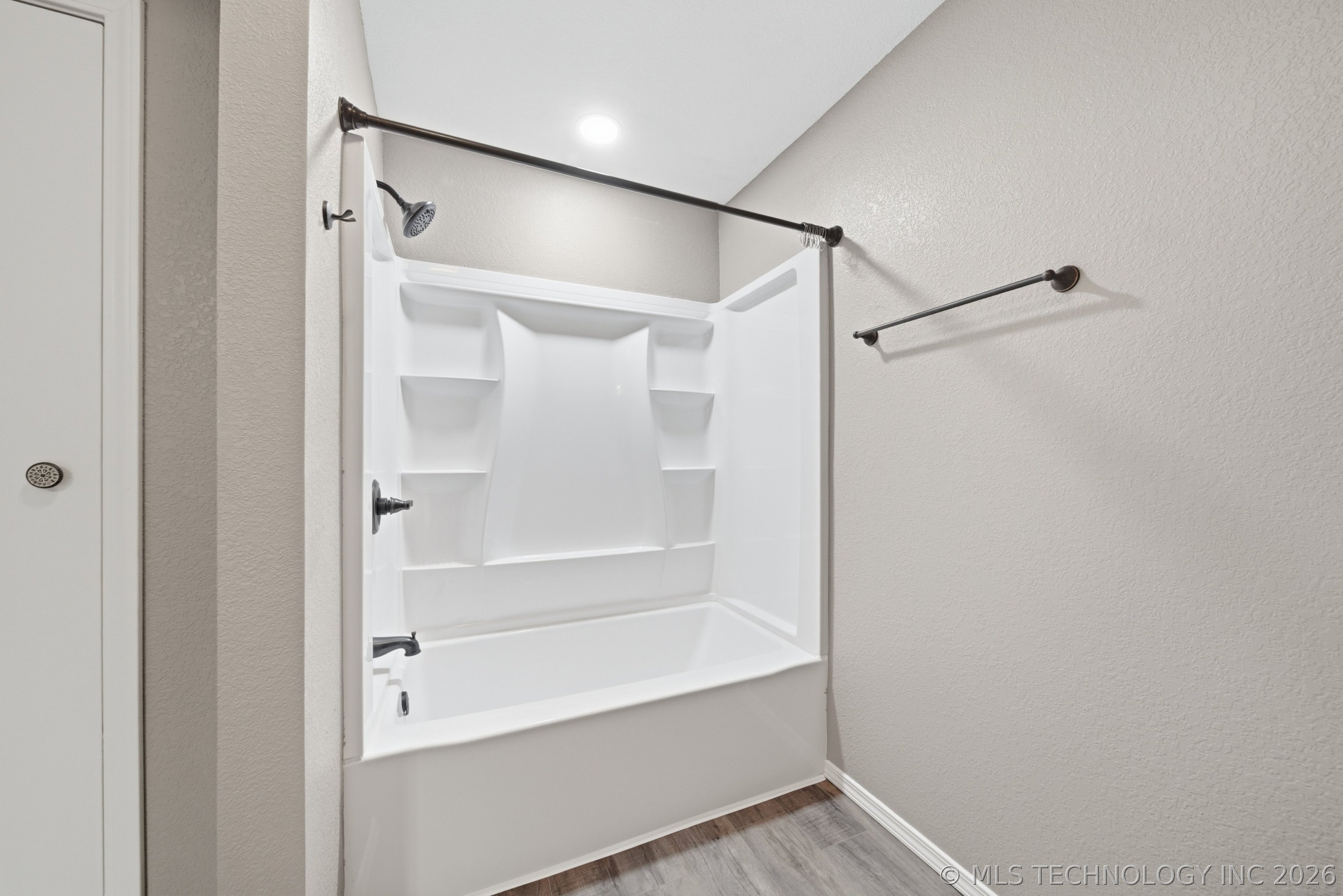 1103 S 56th West Avenue Property Photo 18