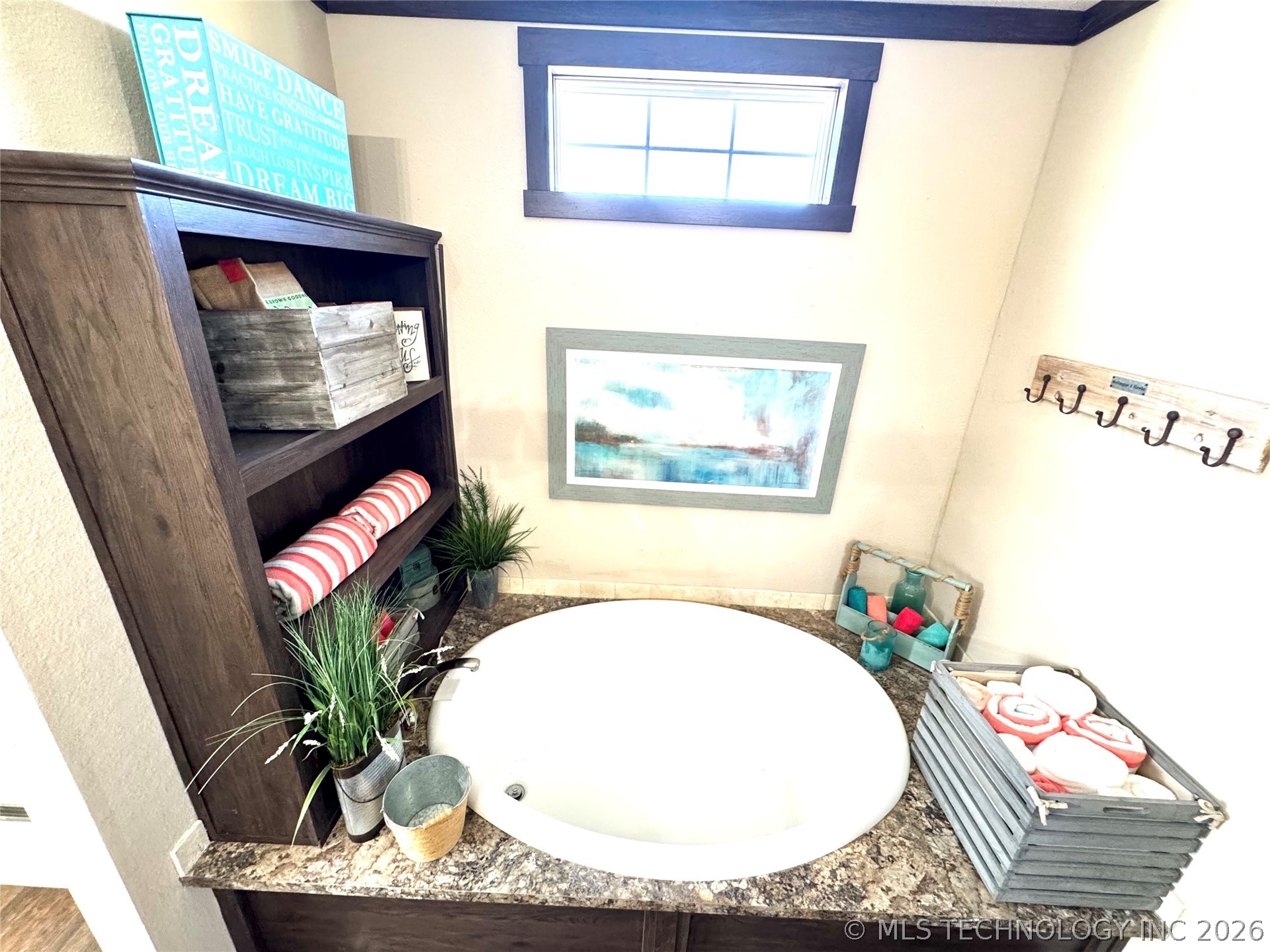 116659 4241 Road Property Photo 23