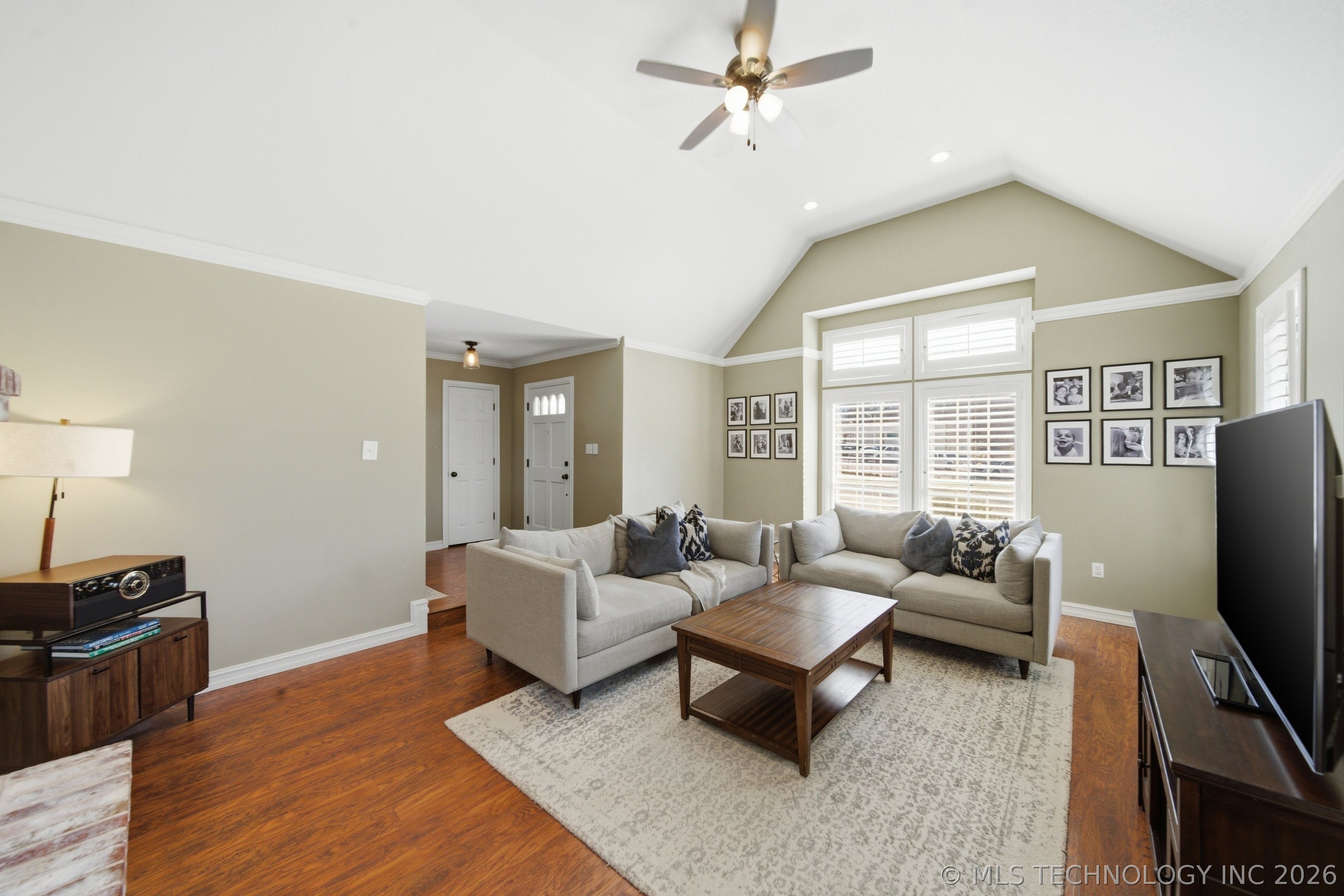 1425 E 21st Street Property Photo 7