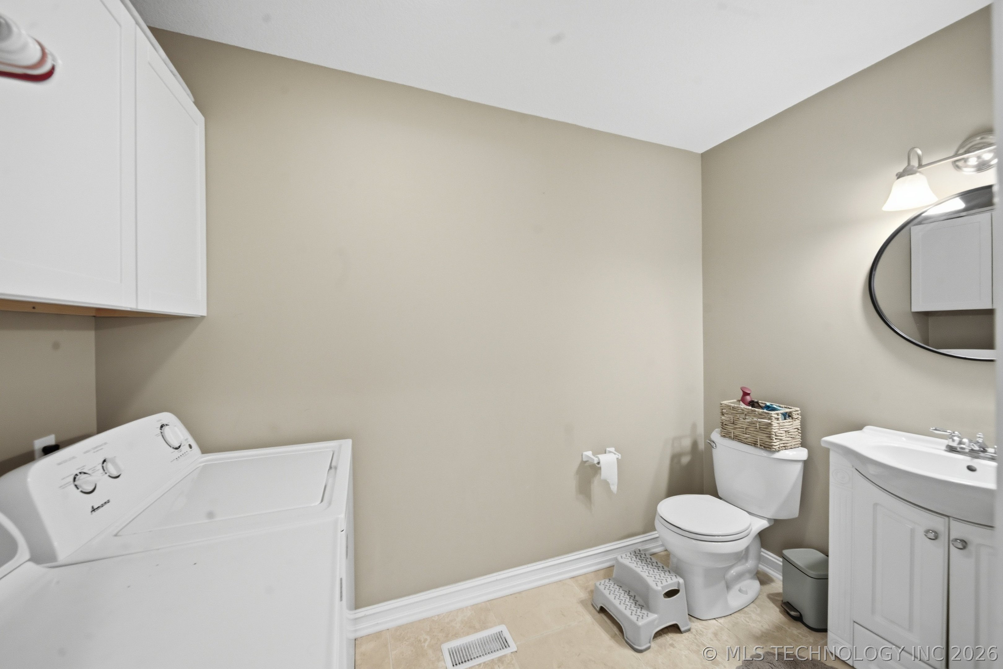 1425 E 21st Street Property Photo 27