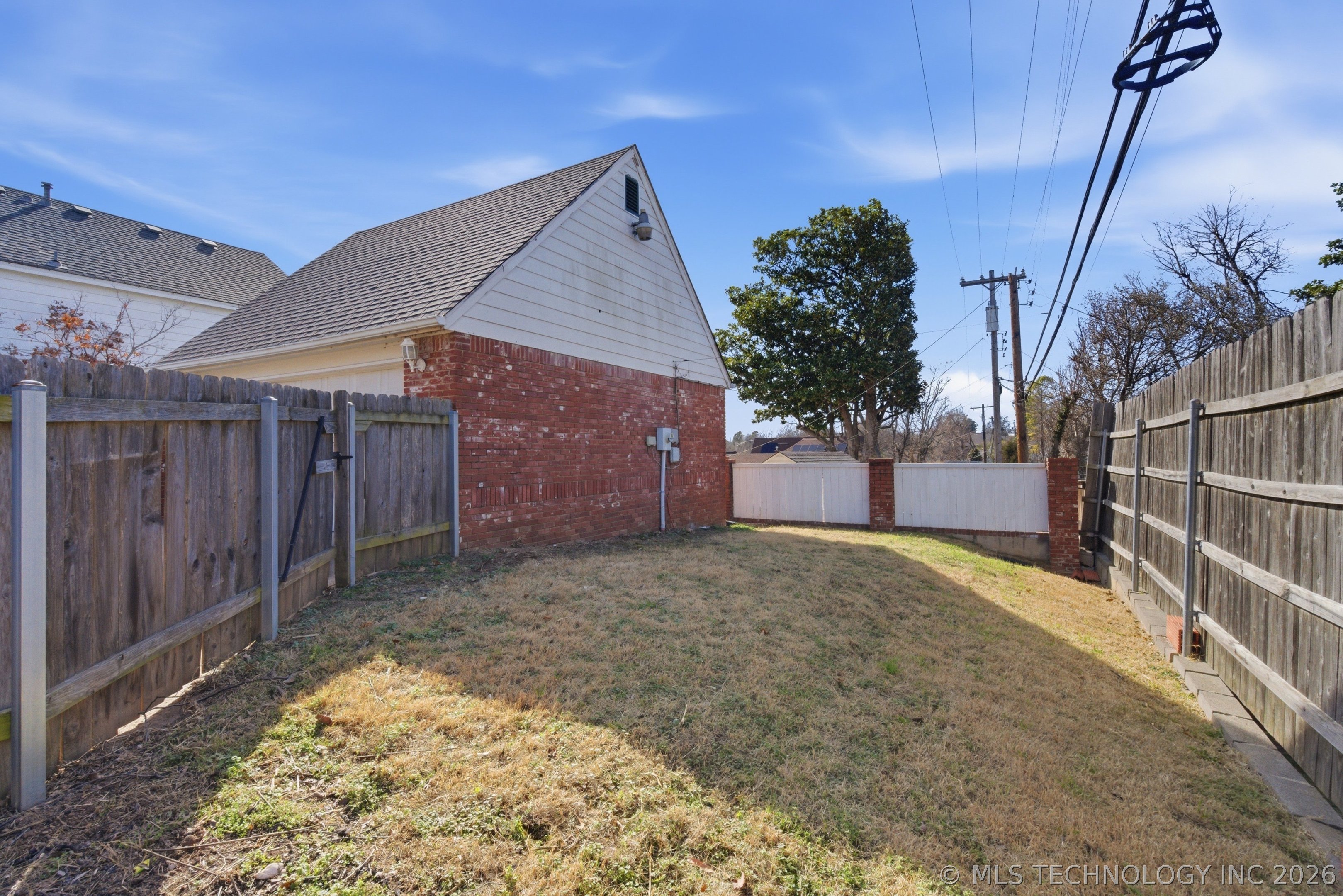 1425 E 21st Street Property Photo 35