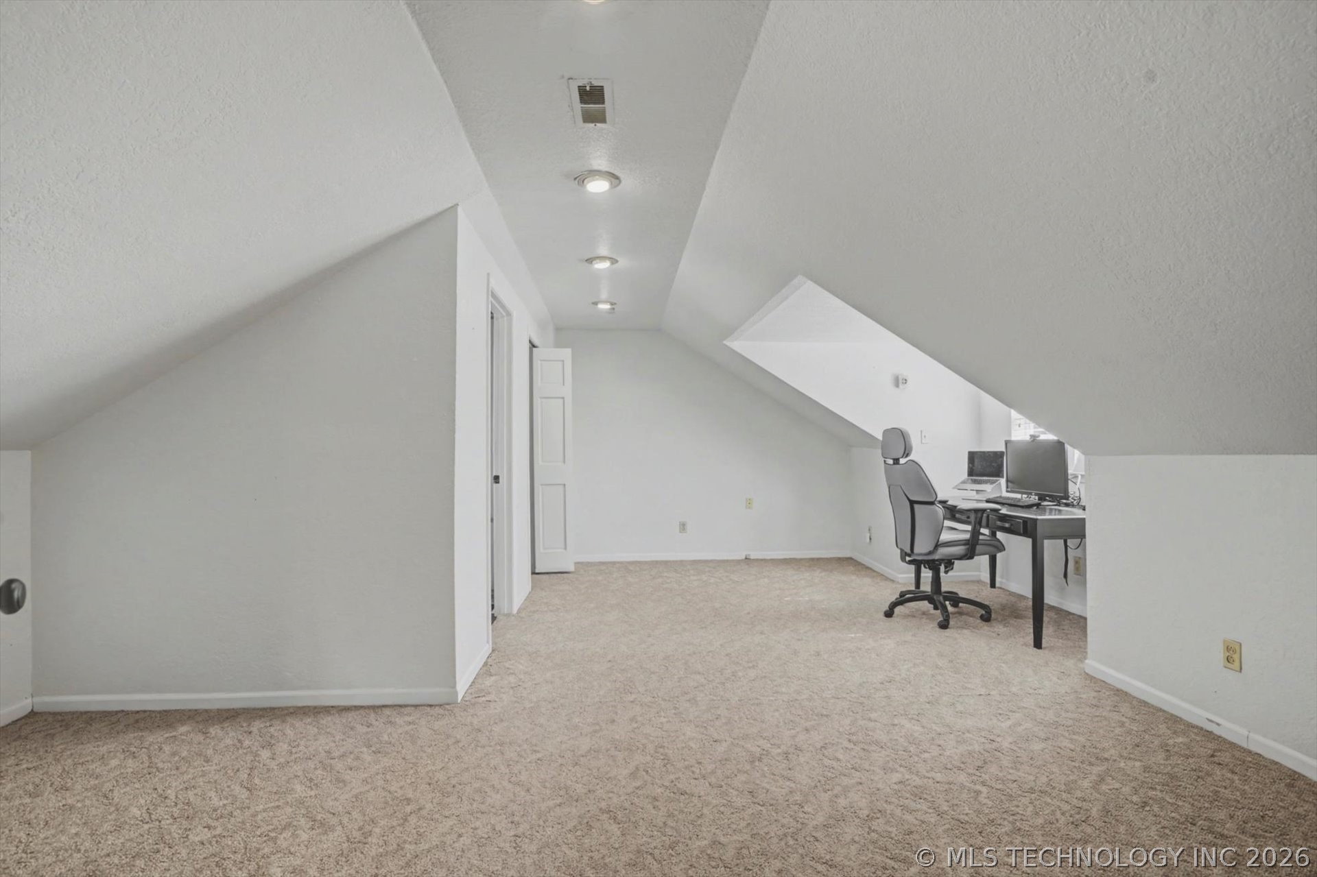 2471 E 22nd Place Property Photo 25