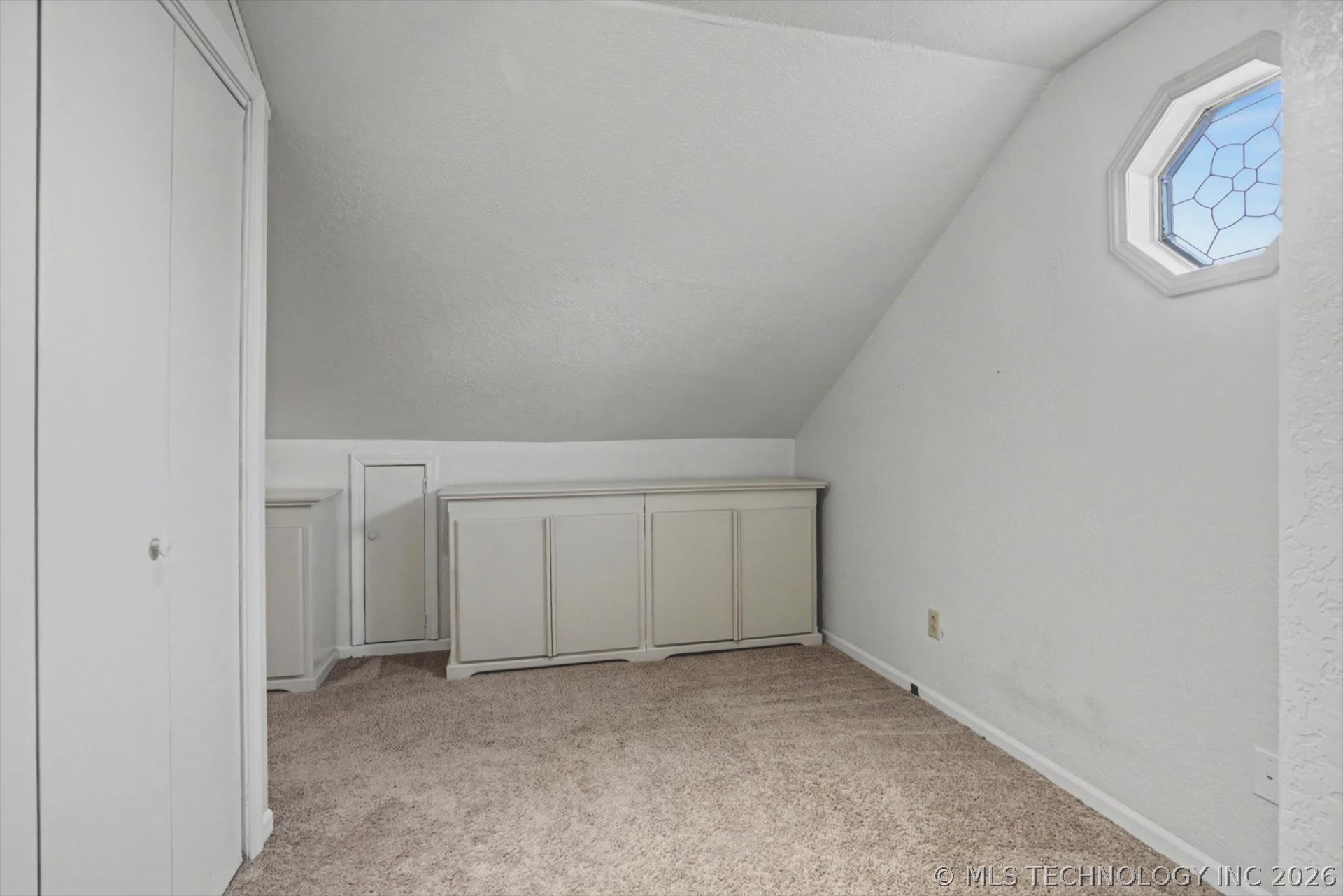 2471 E 22nd Place Property Photo 27