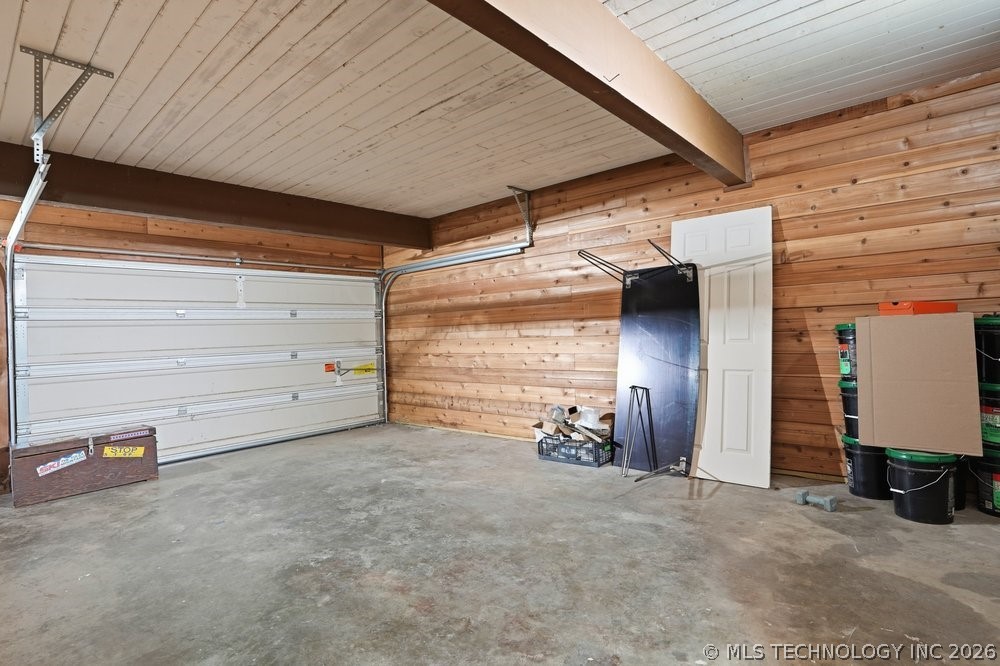 7320 E 24th Street Property Photo 32