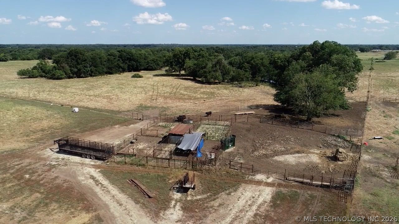 001 Armstrong Academy Property Photo 17