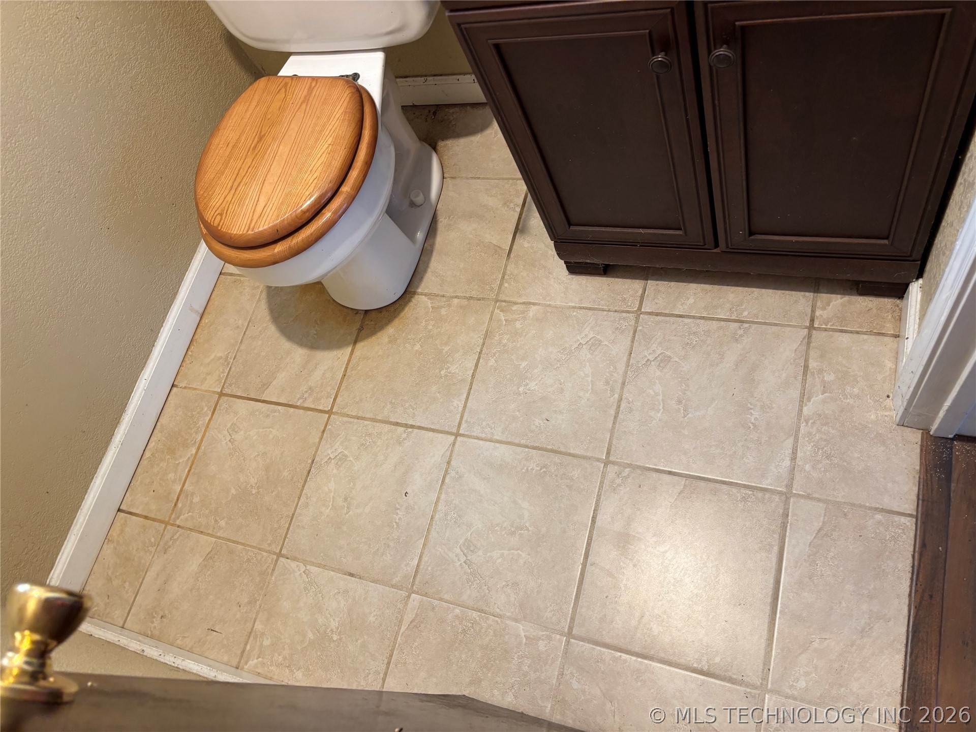 815 Campbell Street Property Photo 8