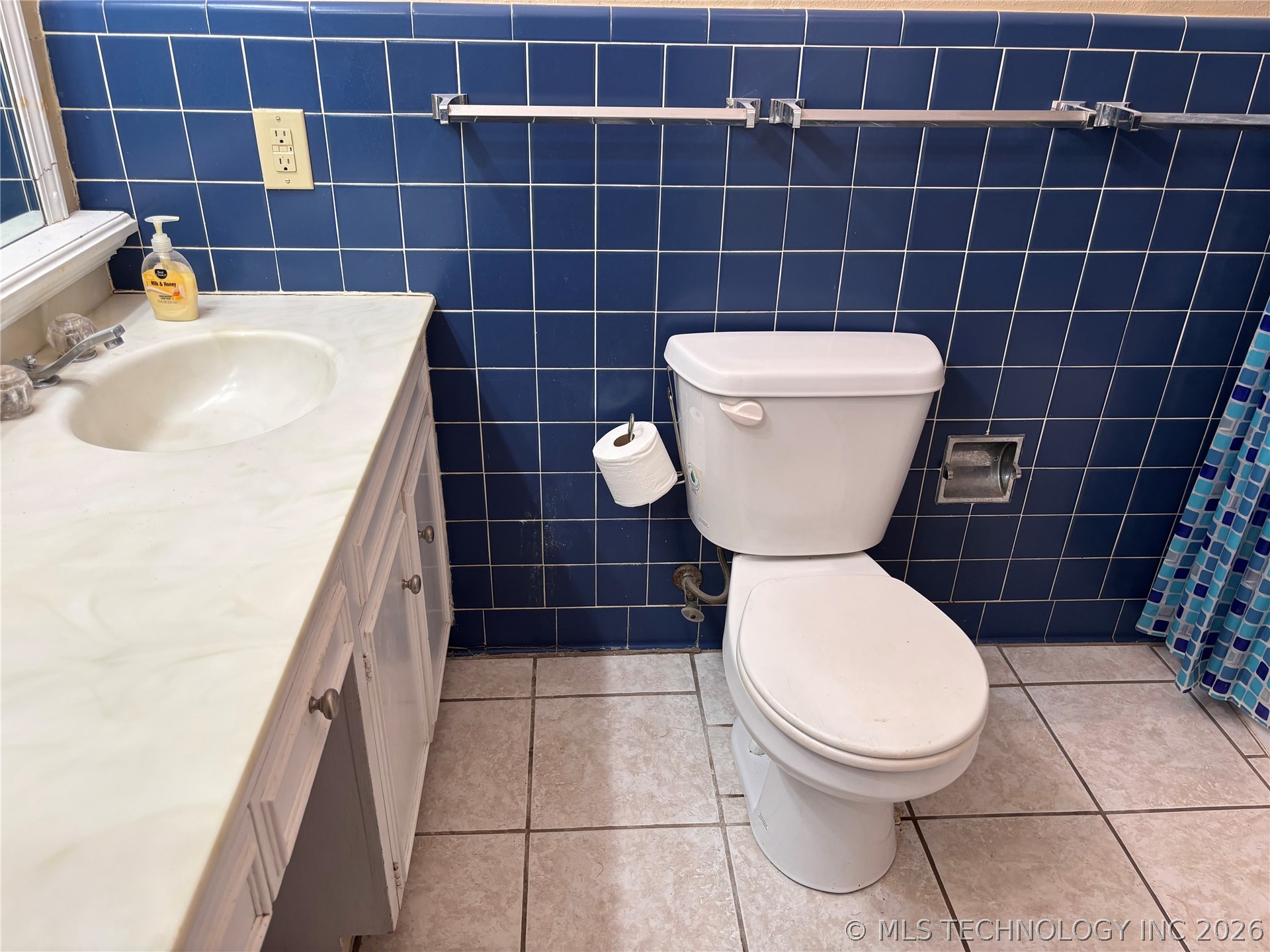 815 Campbell Street Property Photo 25