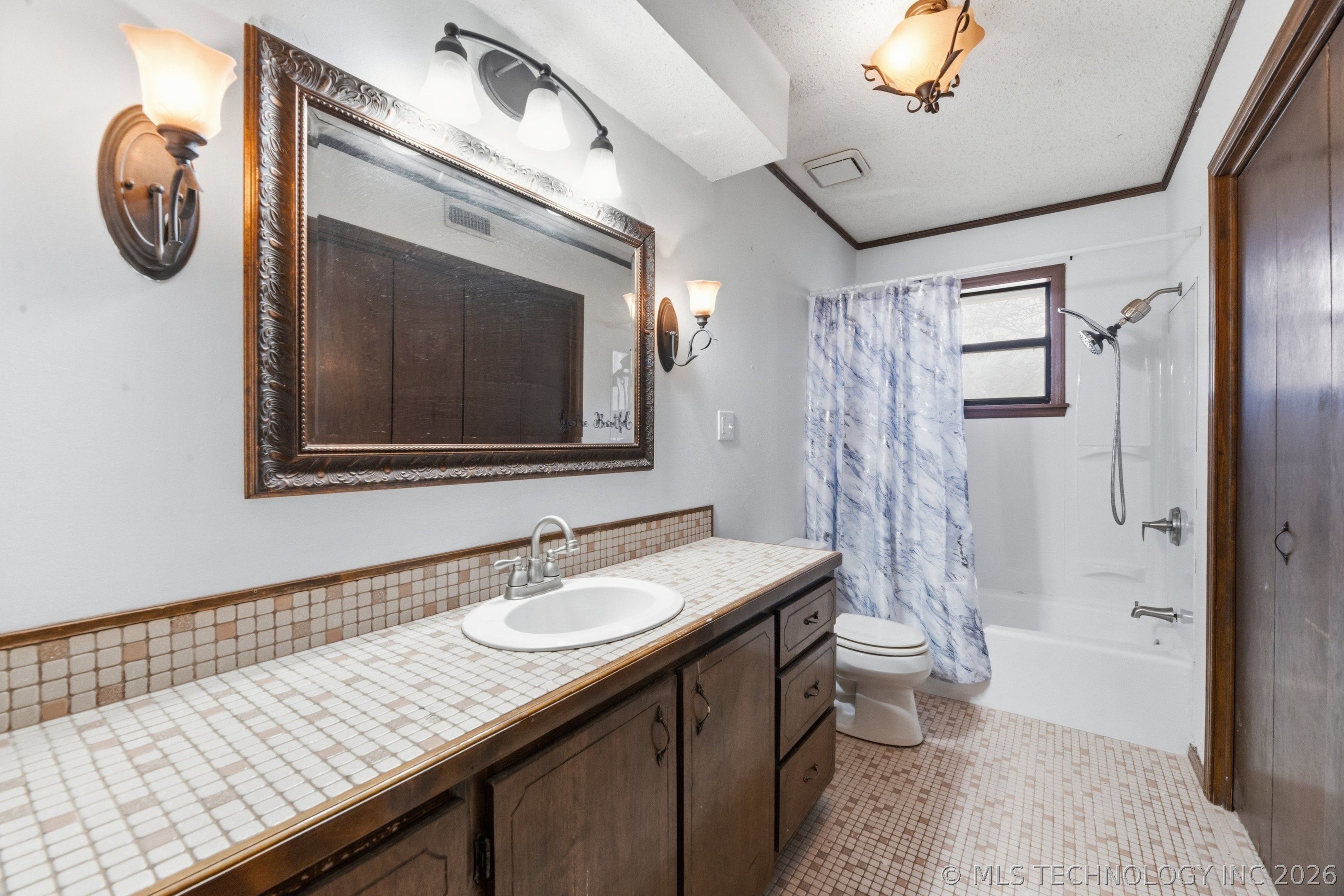 3060 S 4180 Road Property Photo 25