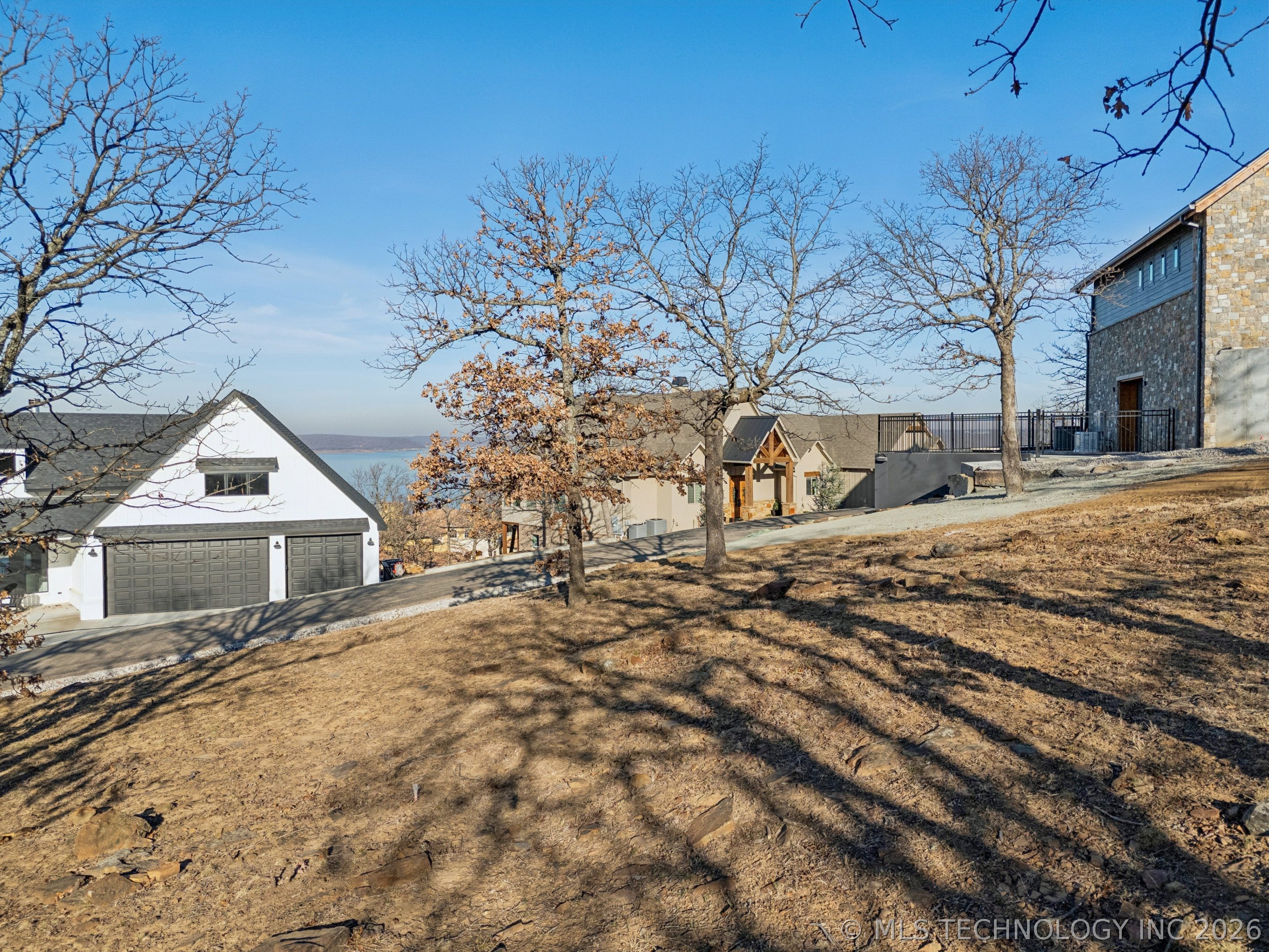 Lake View Road Property Photo 8