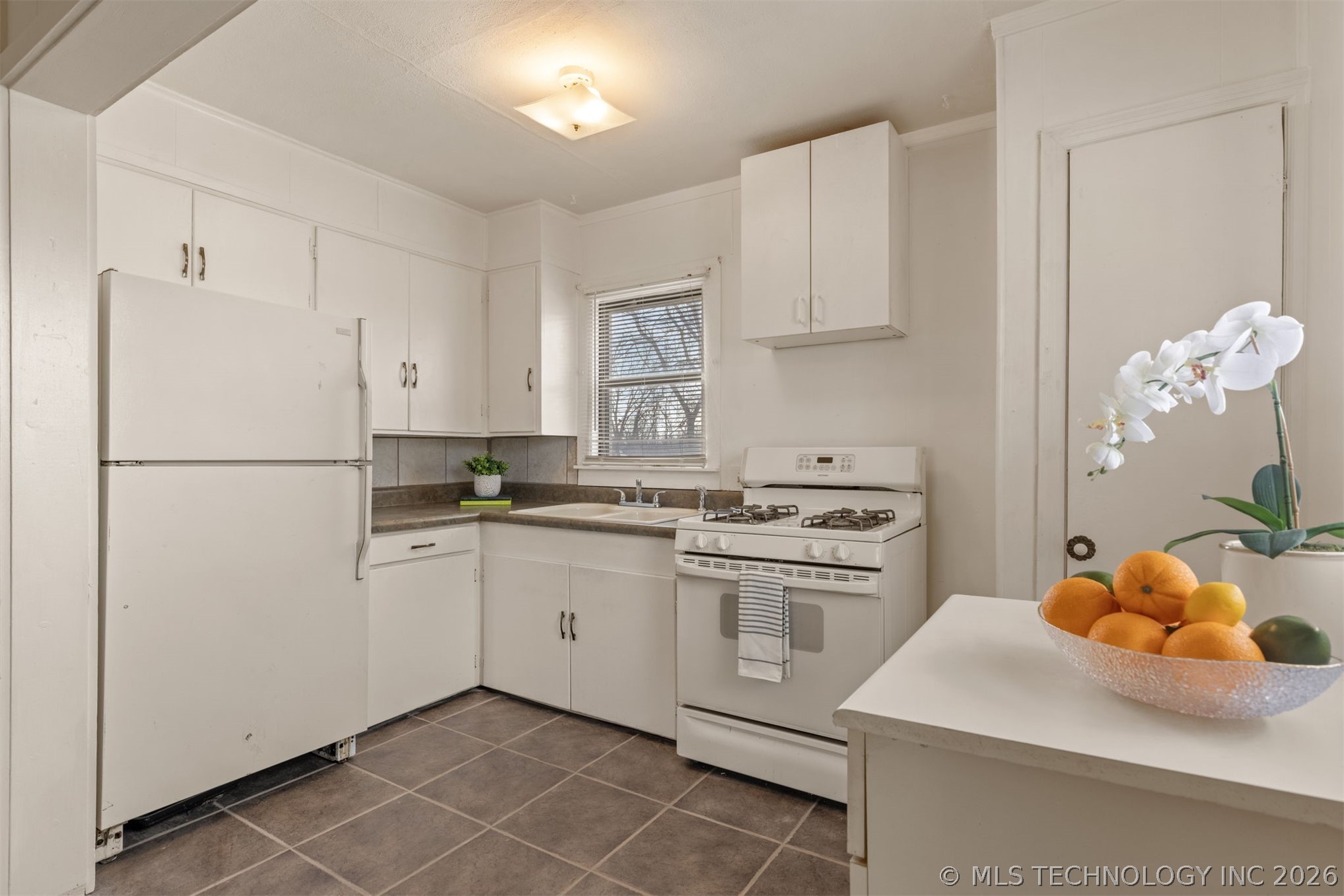 1348 N Toledo Avenue Property Photo 13