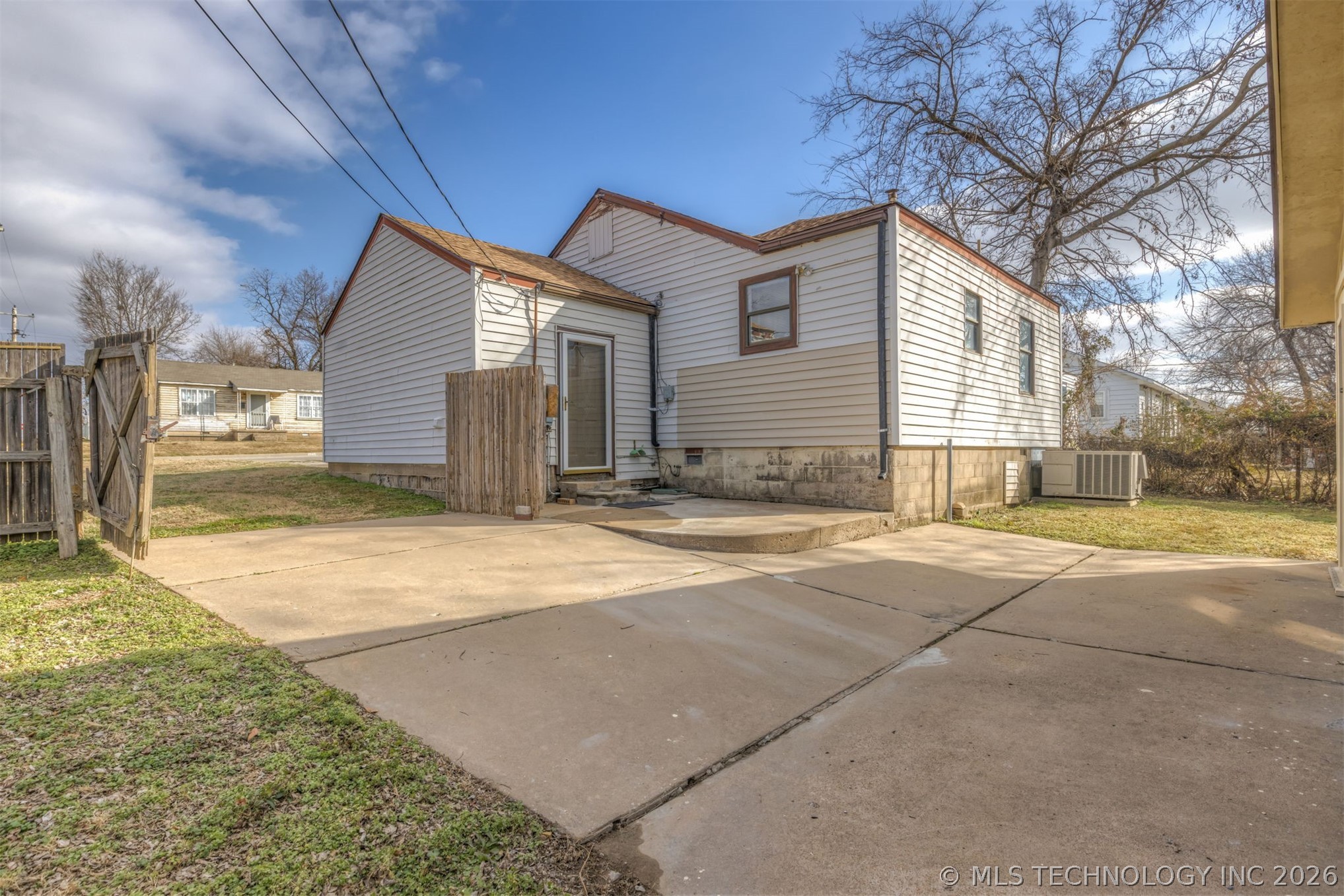 1348 N Toledo Avenue Property Photo 29