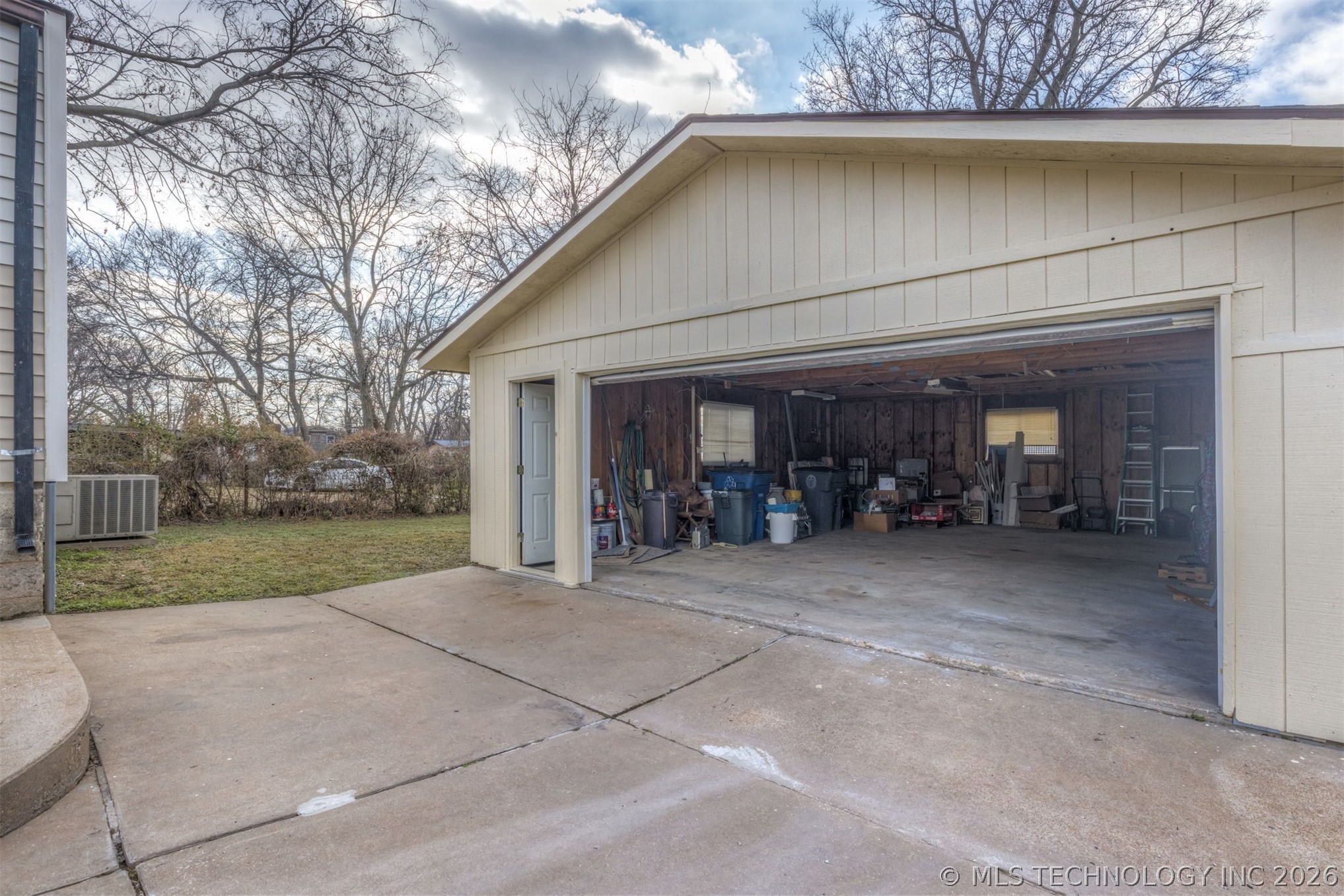 1348 N Toledo Avenue Property Photo 31