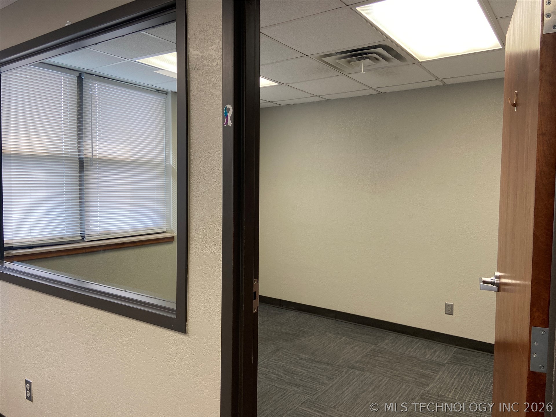 829 Elks Boulevard Property Photo 10