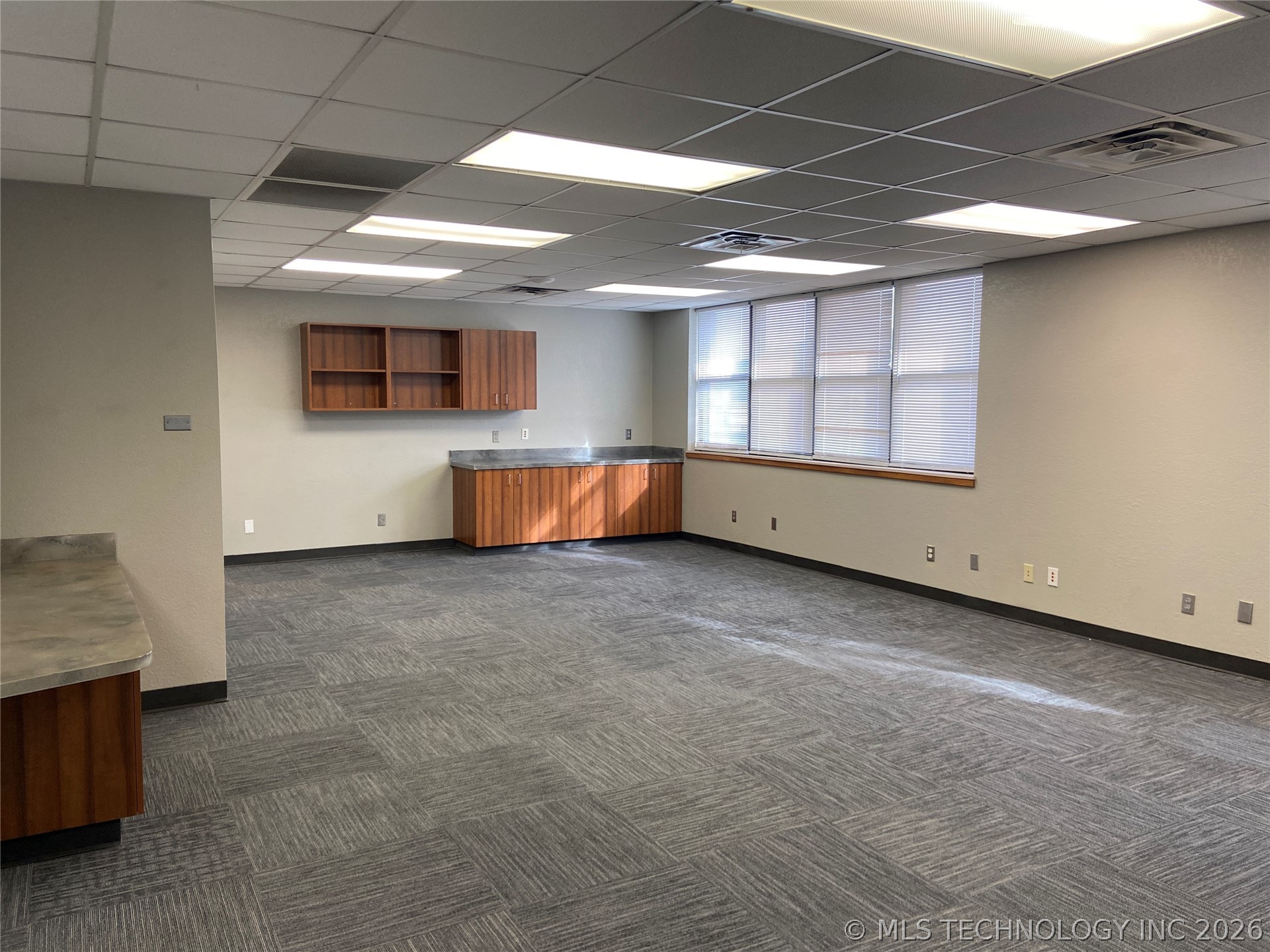 829 Elks Boulevard Property Photo 12