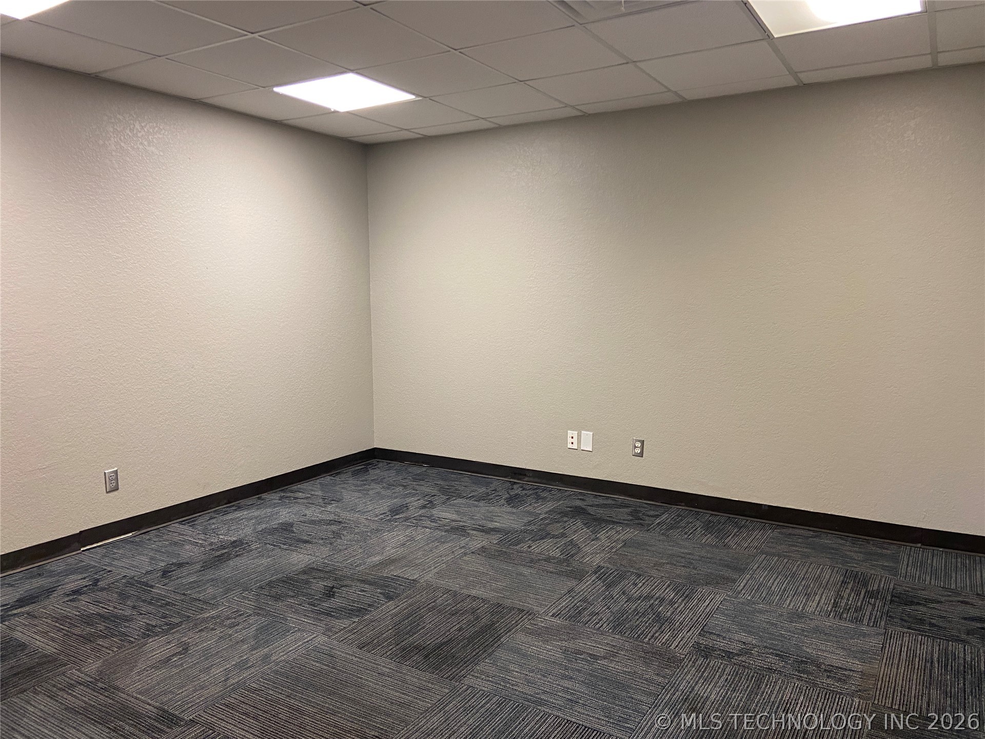 829 Elks Boulevard Property Photo 13