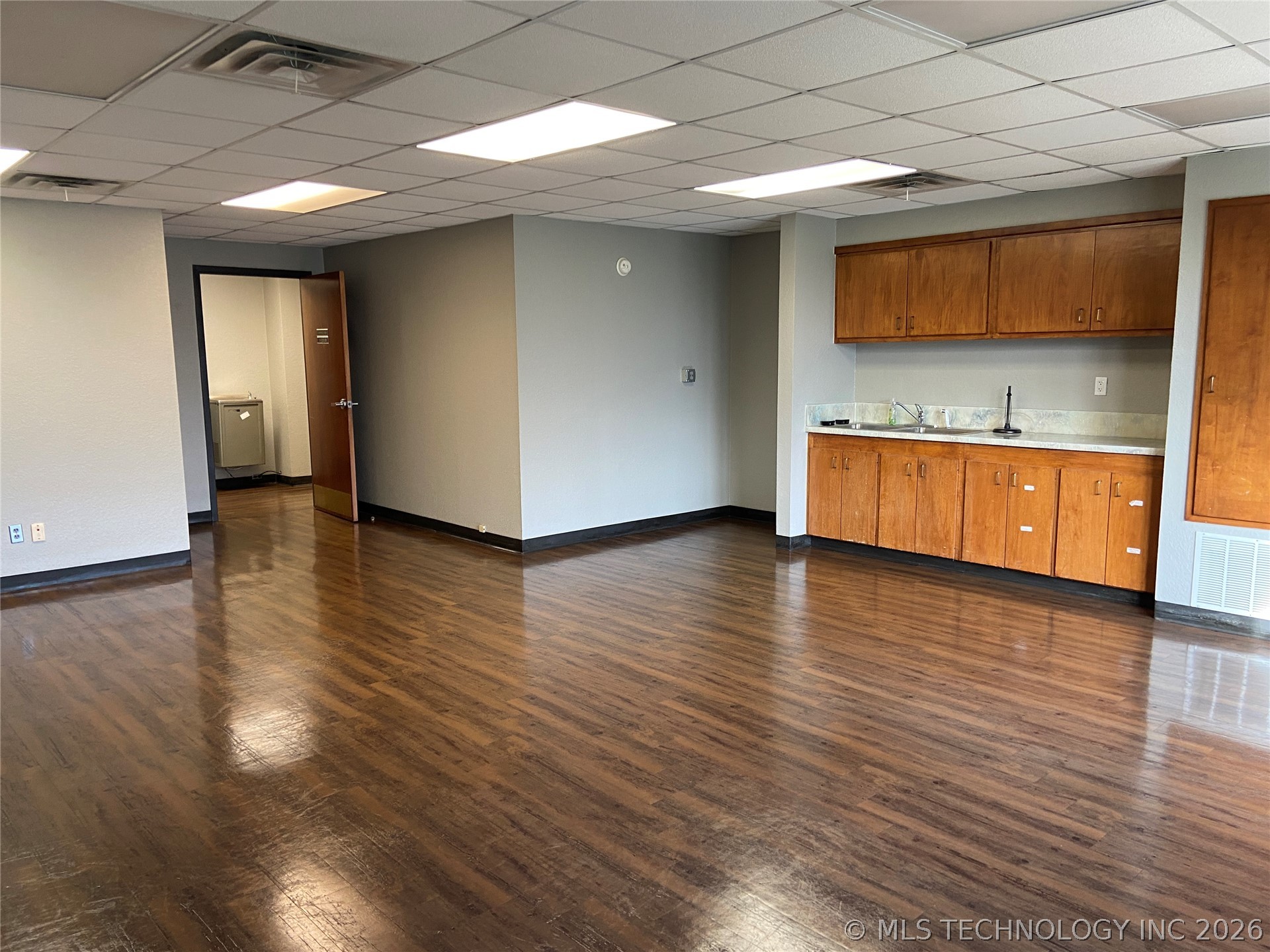 829 Elks Boulevard Property Photo 30