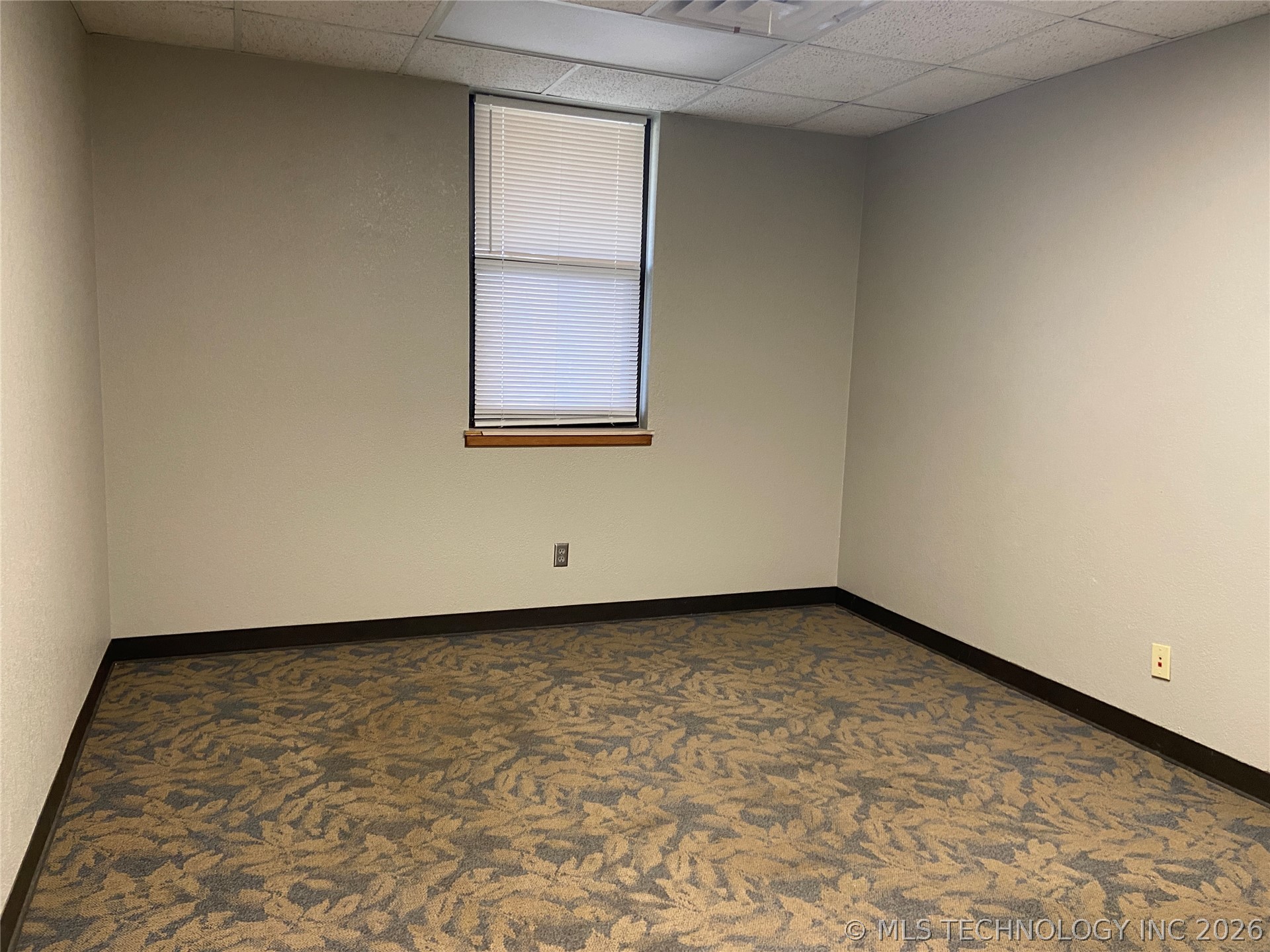 829 Elks Boulevard Property Photo 32