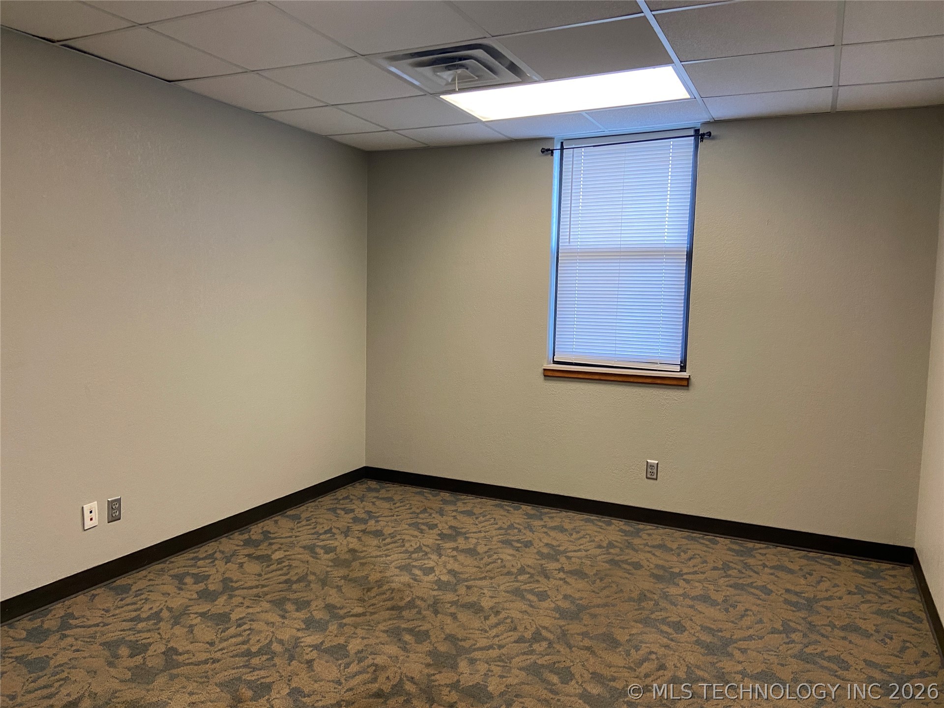 829 Elks Boulevard Property Photo 33