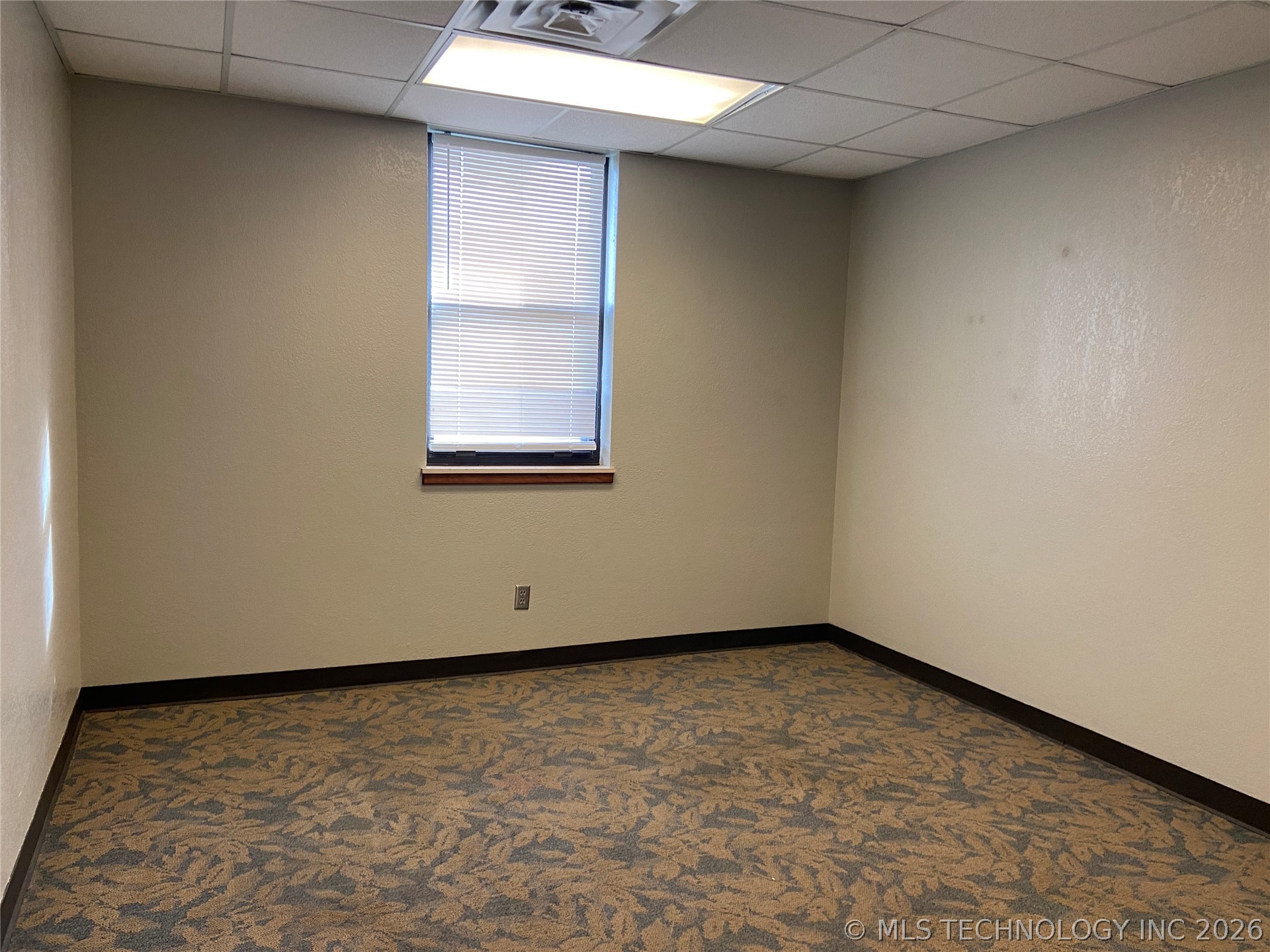 829 Elks Boulevard Property Photo 36