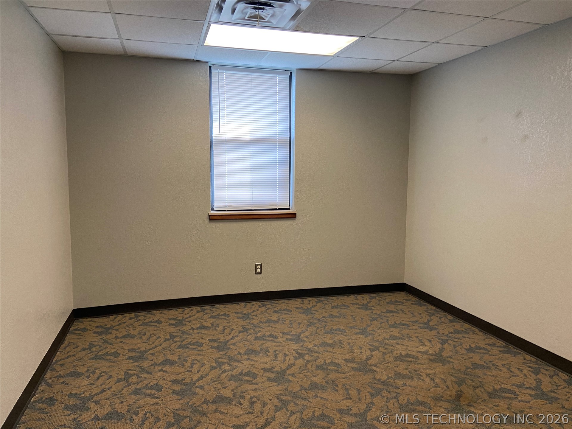 829 Elks Boulevard Property Photo 38
