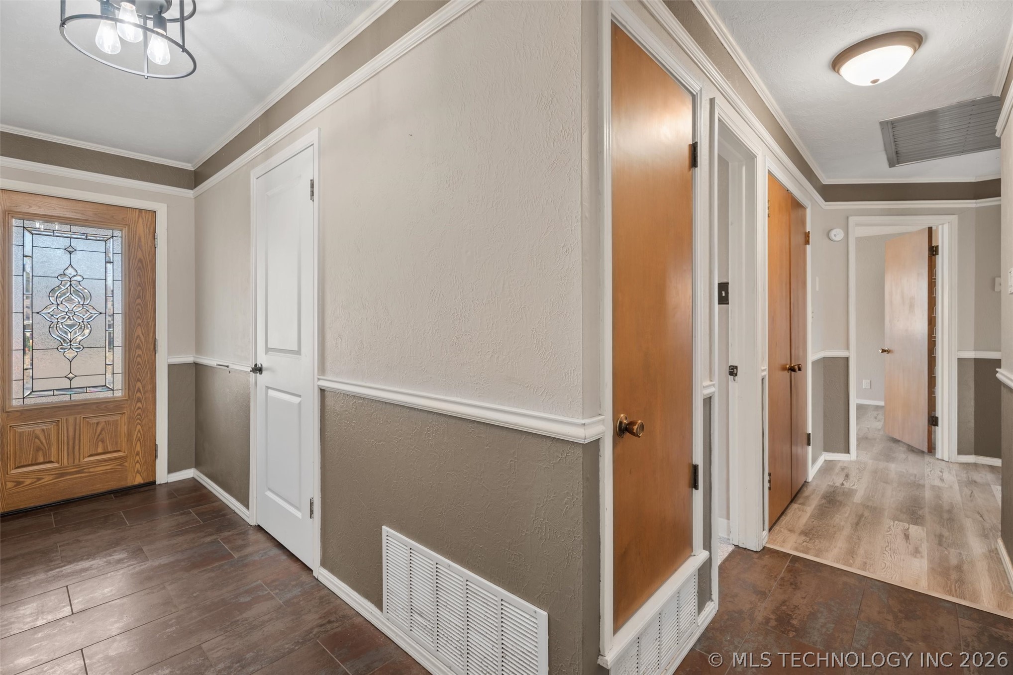 1613 Harned Drive Property Photo 7