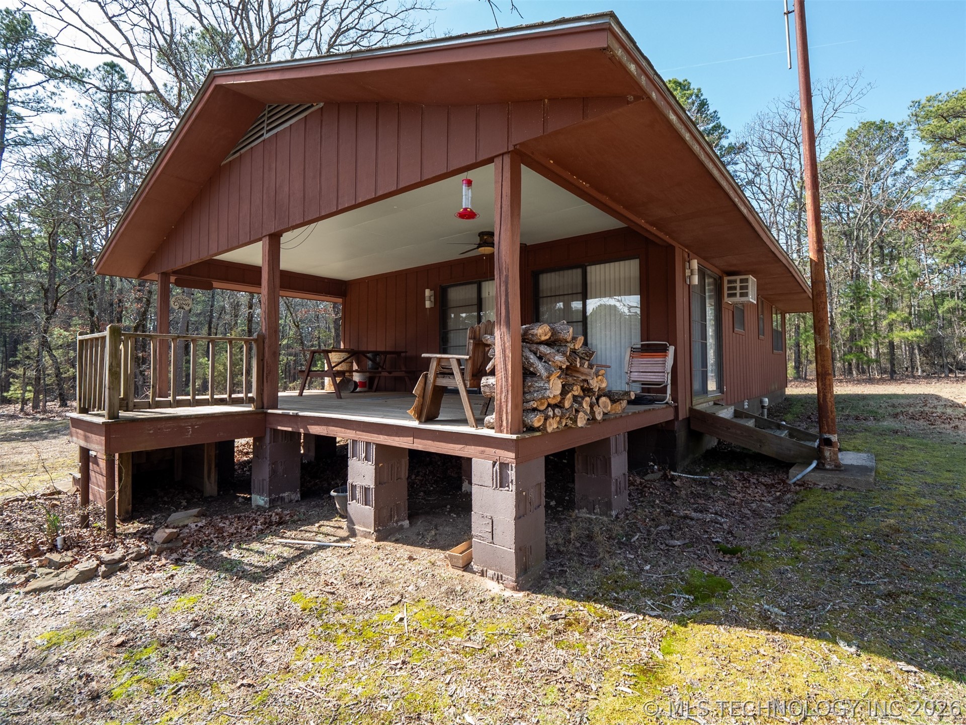 386 Ne A Property Photo 1