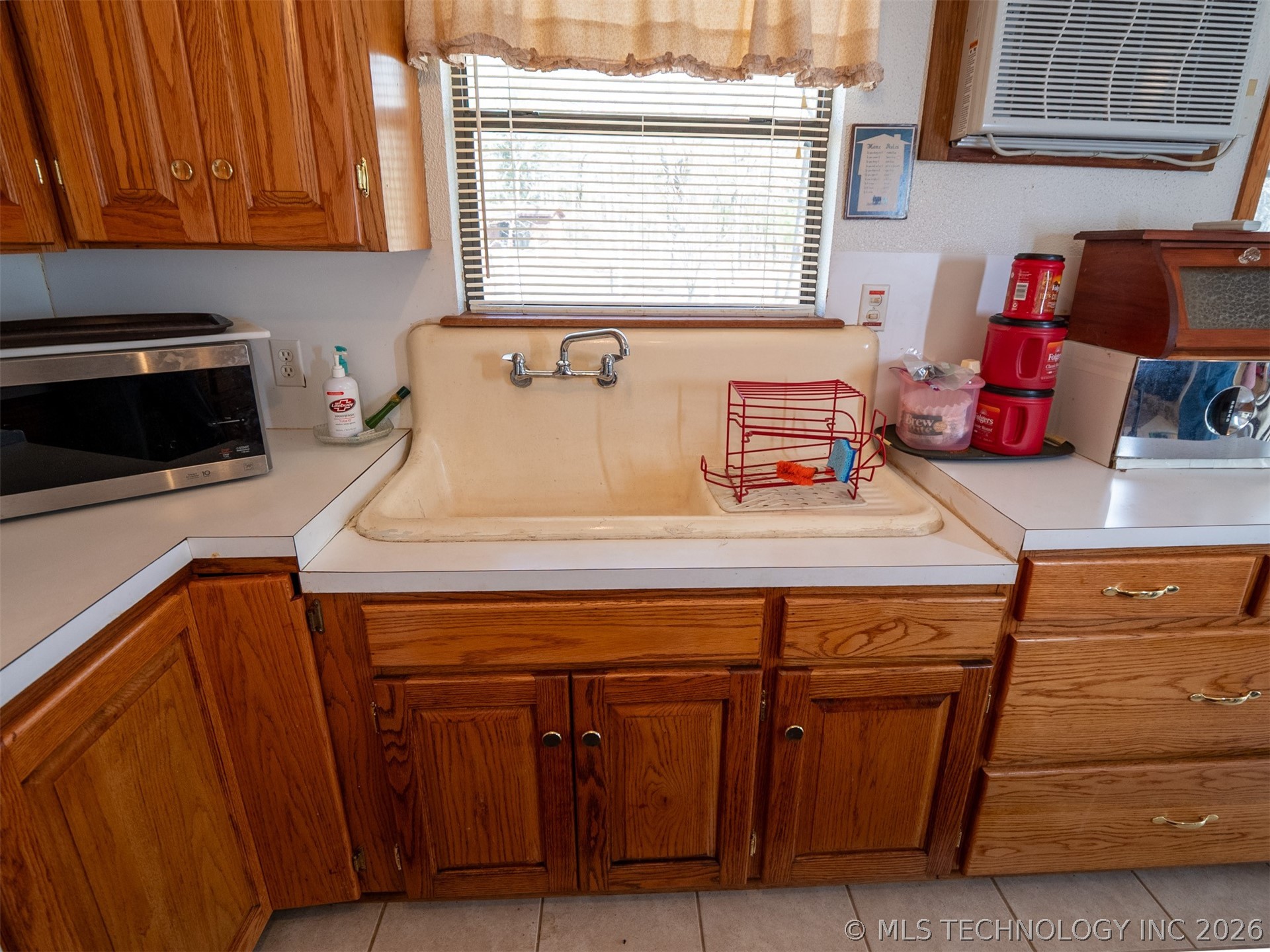 386 Ne A Property Photo 51