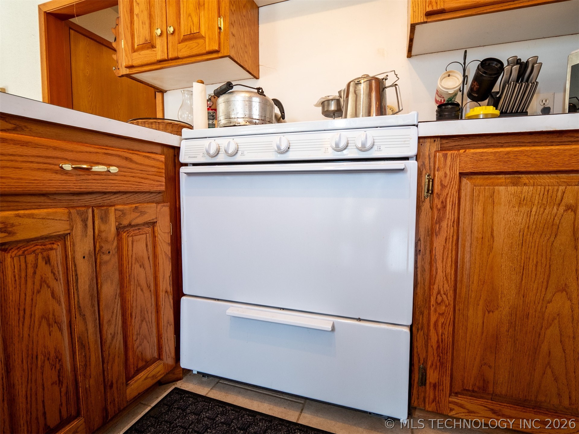 386 Ne A Property Photo 53