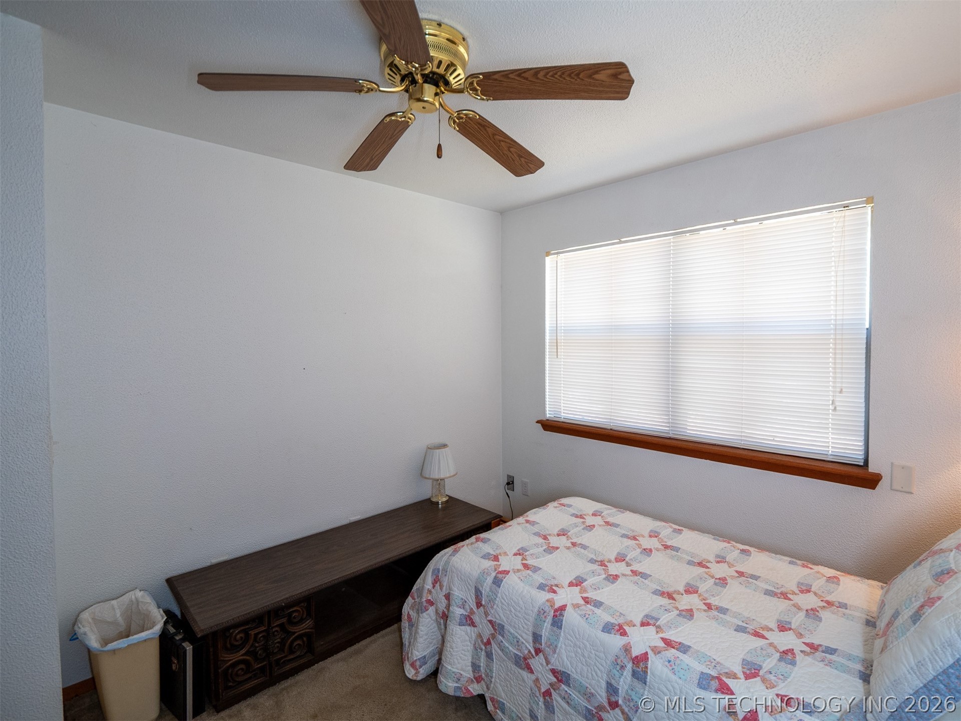 386 Ne A Property Photo 65