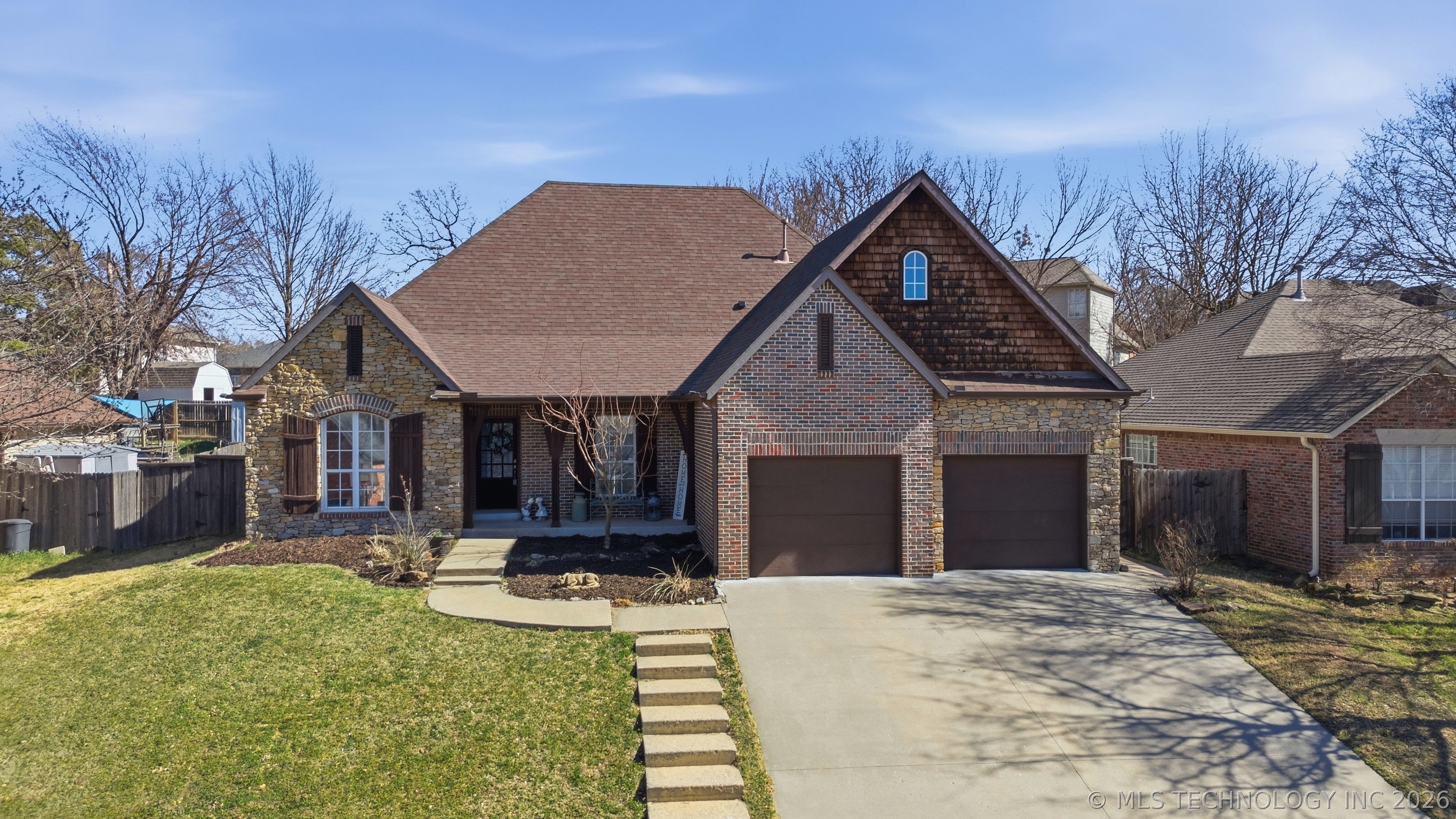 3907 S 74th West Avenue Property Photo 1