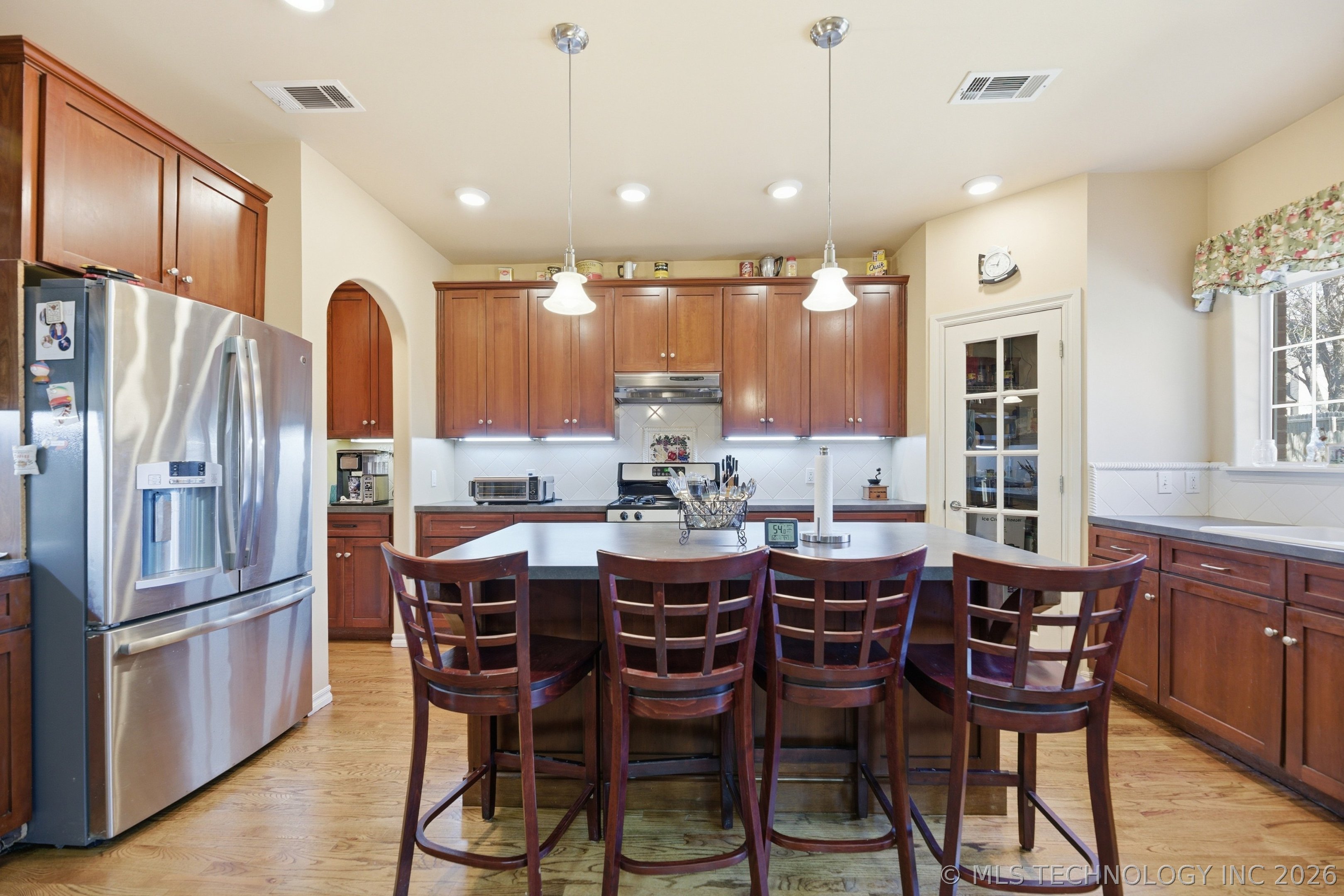 3907 S 74th West Avenue Property Photo 10