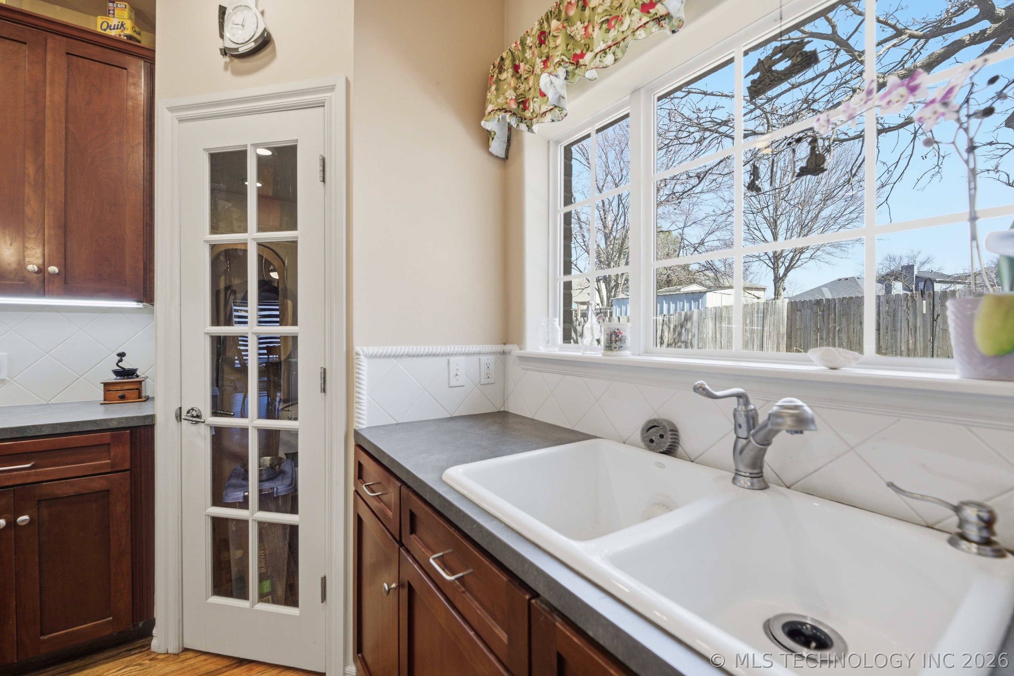 3907 S 74th West Avenue Property Photo 11