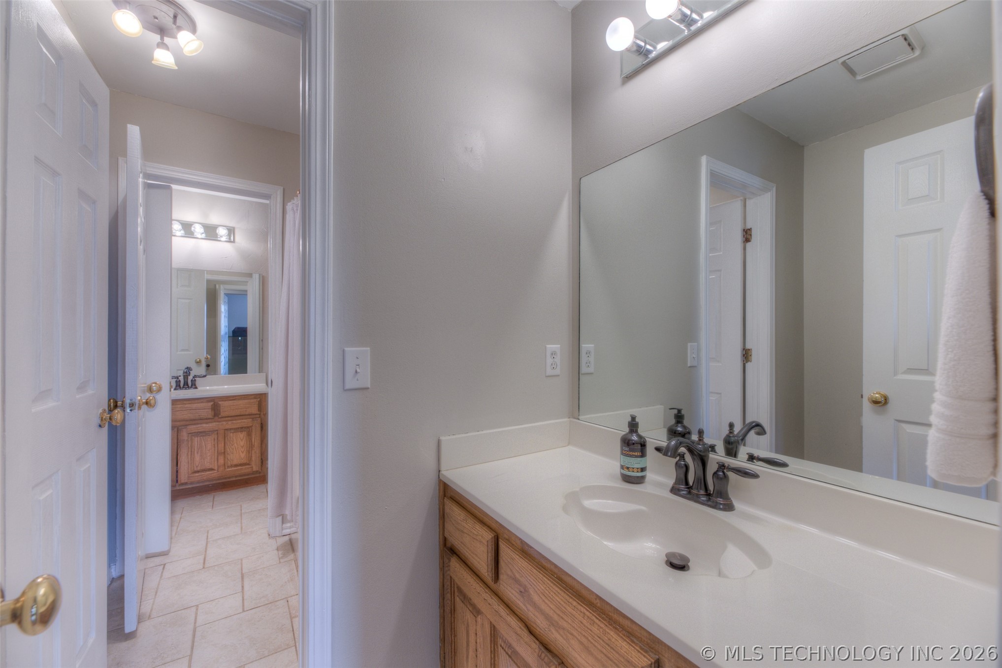 13209 S 85th East Place Property Photo 16