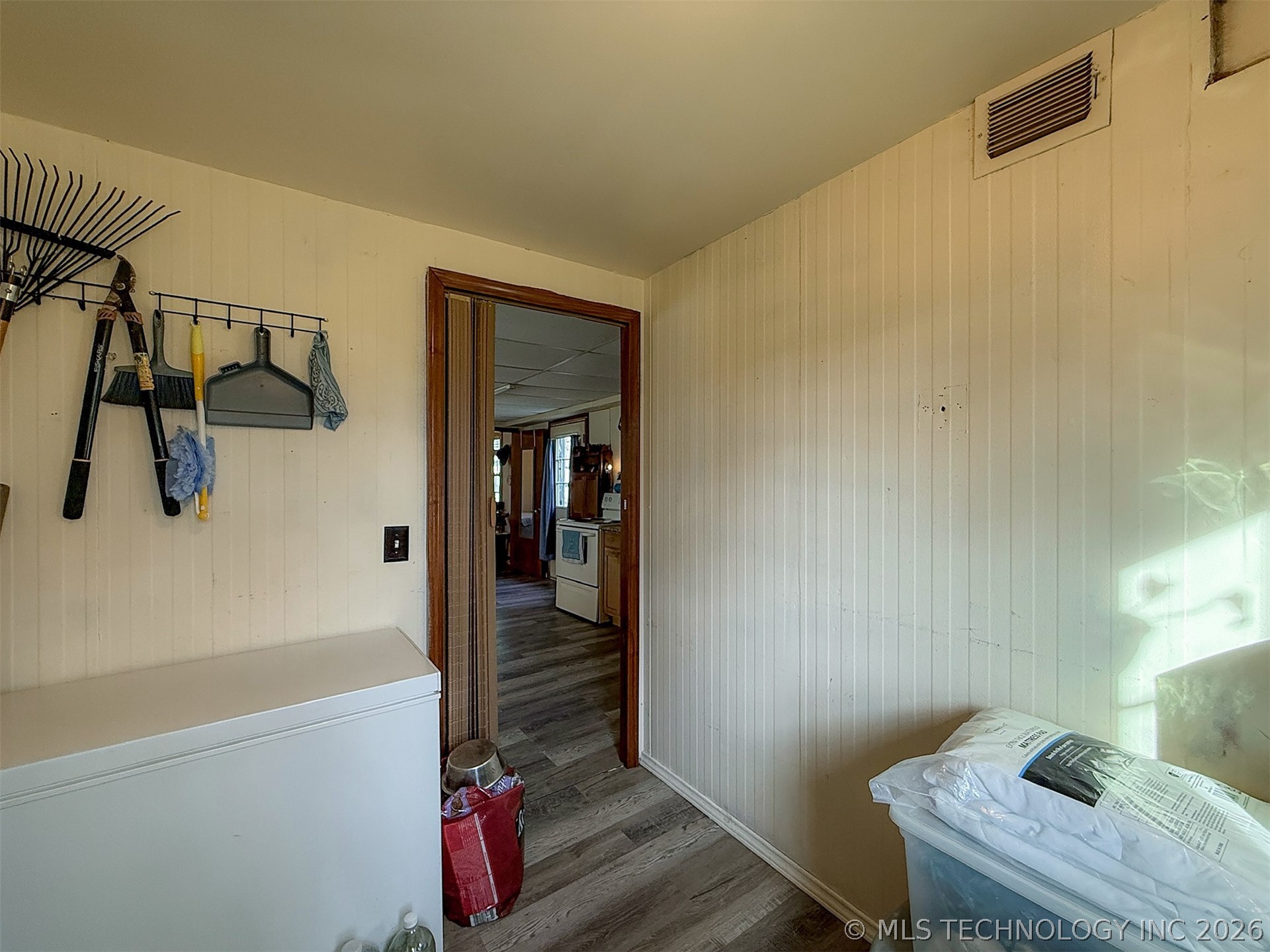 125 S Highschool Avenue Property Photo 14