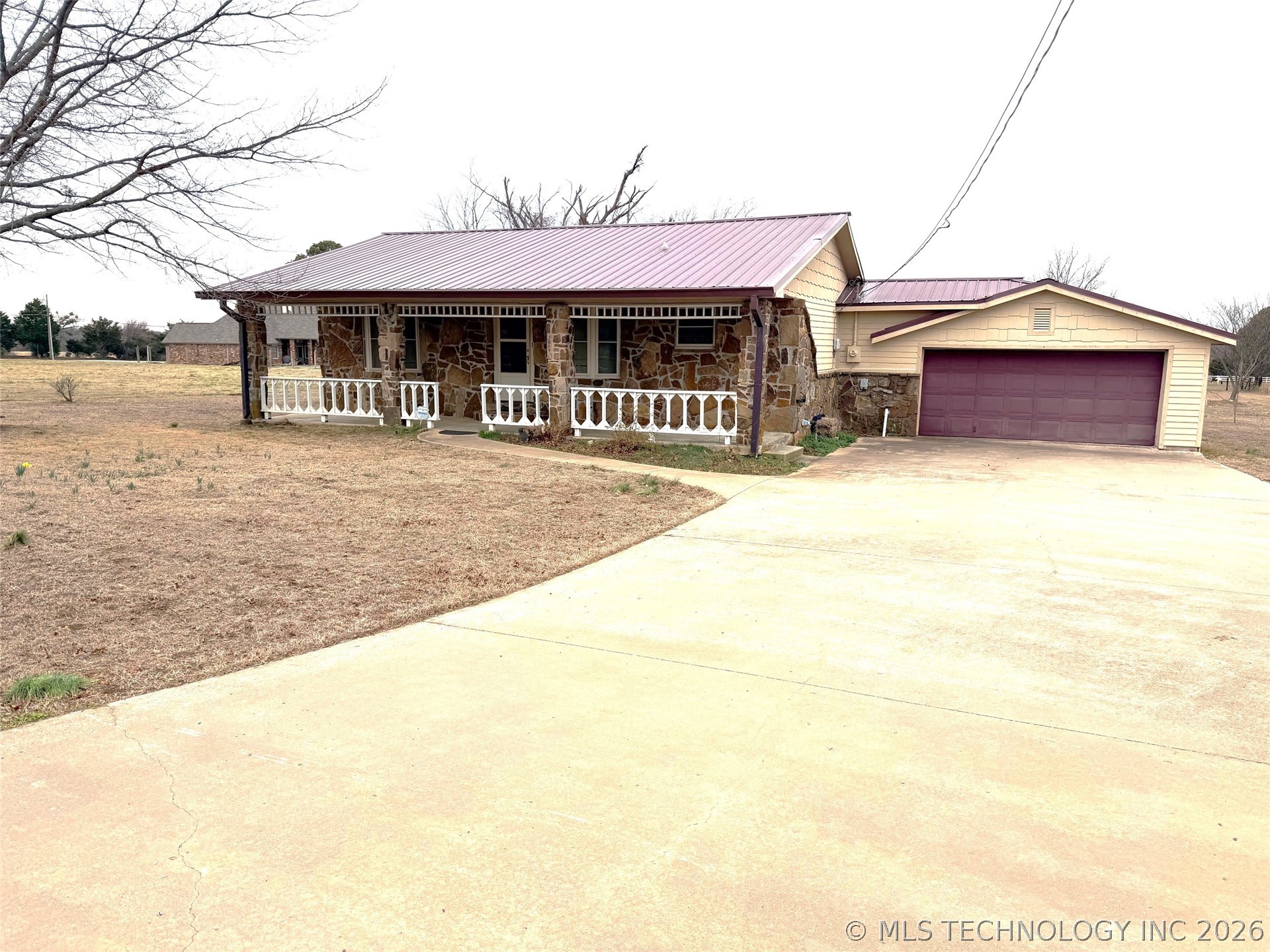 2009 N Hillcrest Drive Property Photo 1