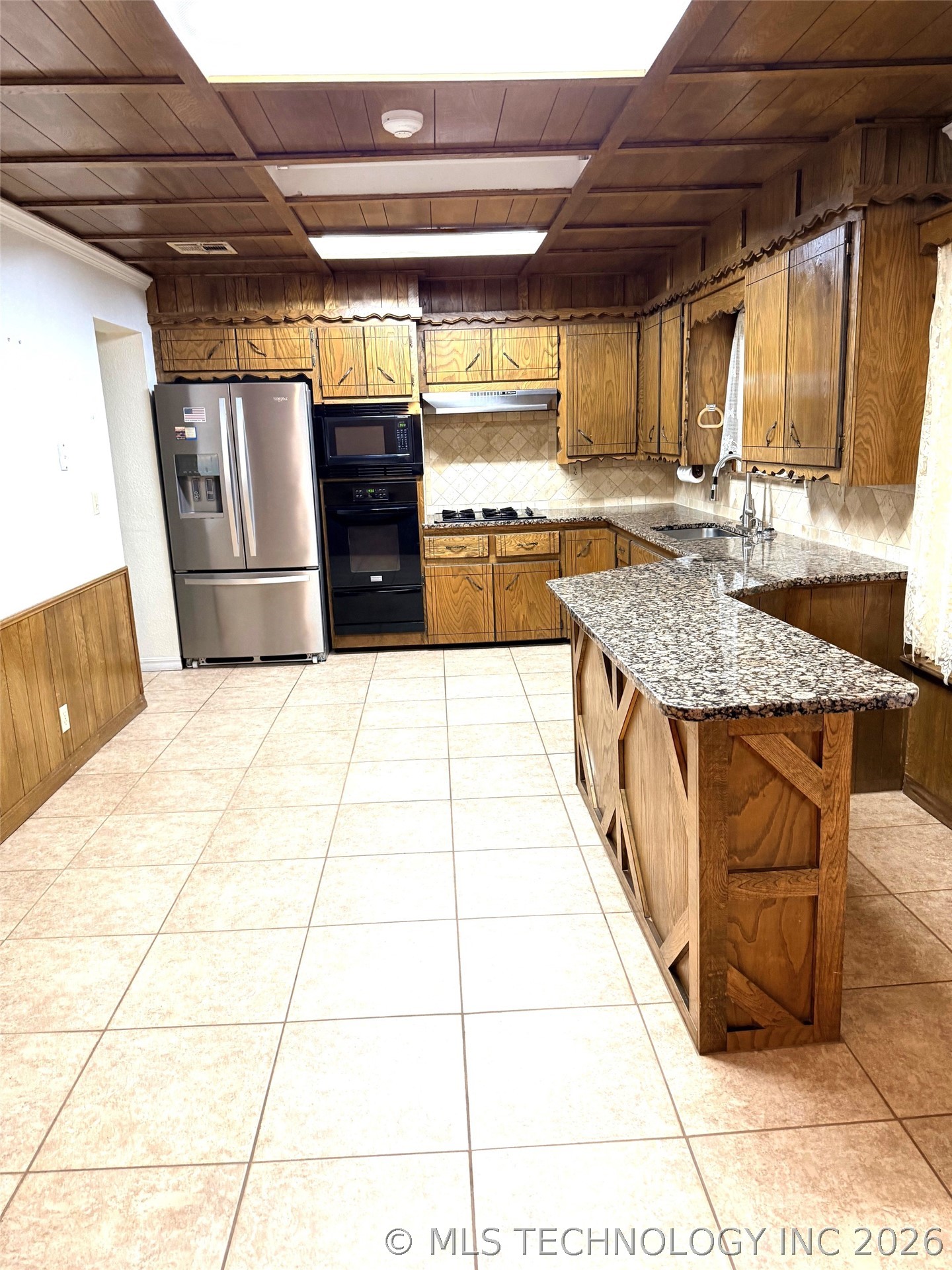 2009 N Hillcrest Drive Property Photo 14
