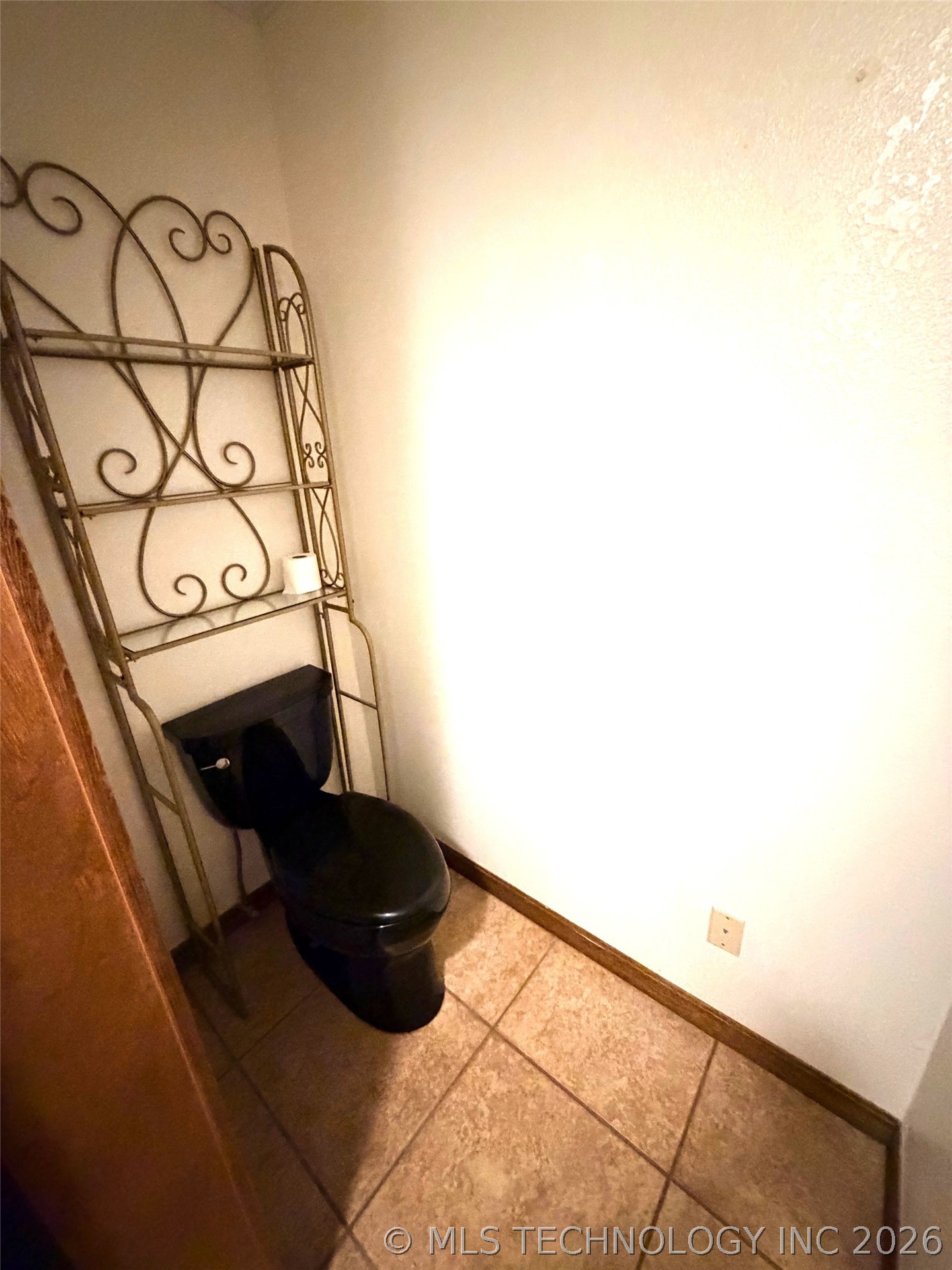 2009 N Hillcrest Drive Property Photo 25