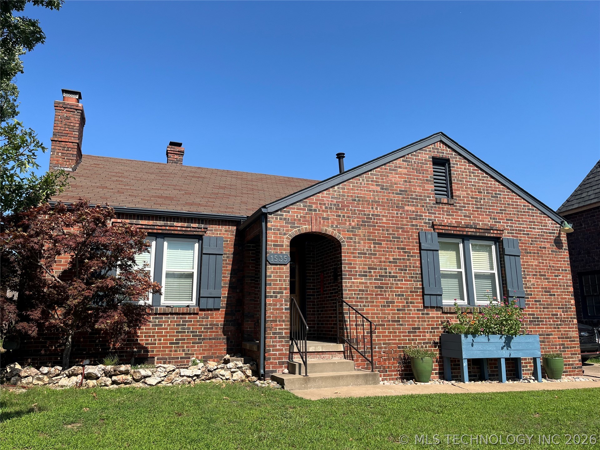 1535 S Atlanta Avenue Property Photo 1