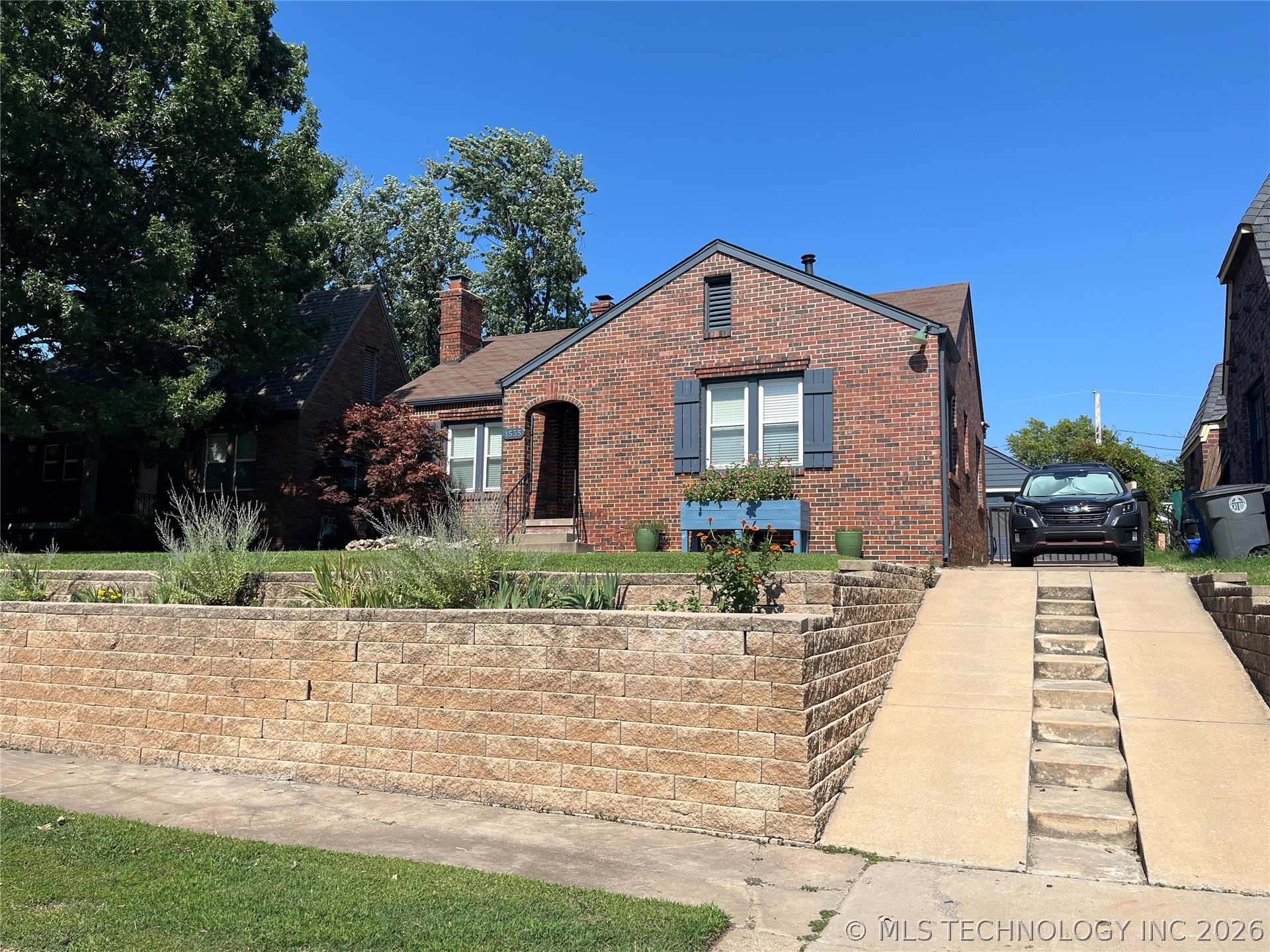 1535 S Atlanta Avenue Property Photo 2