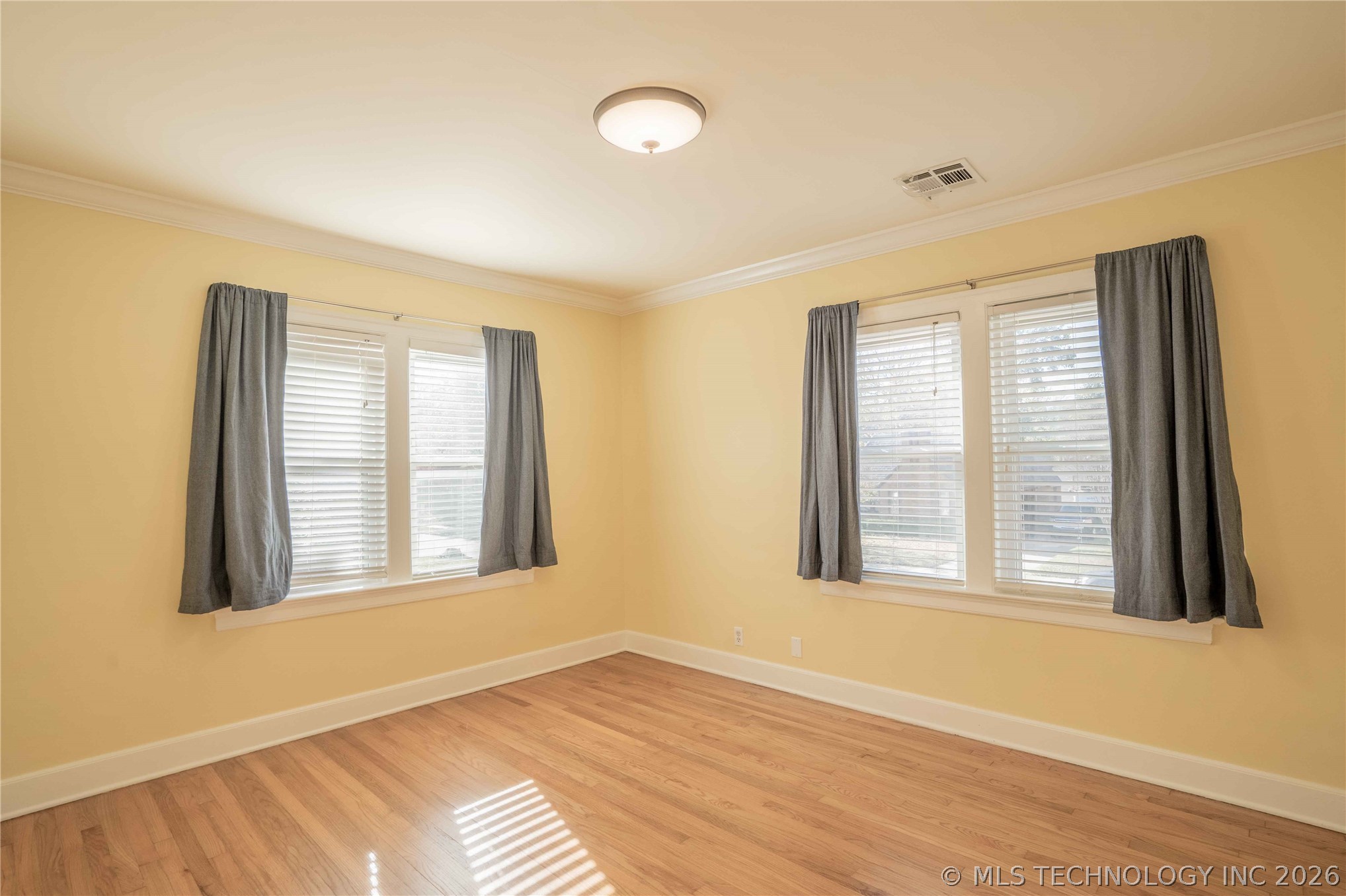 1535 S Atlanta Avenue Property Photo 16