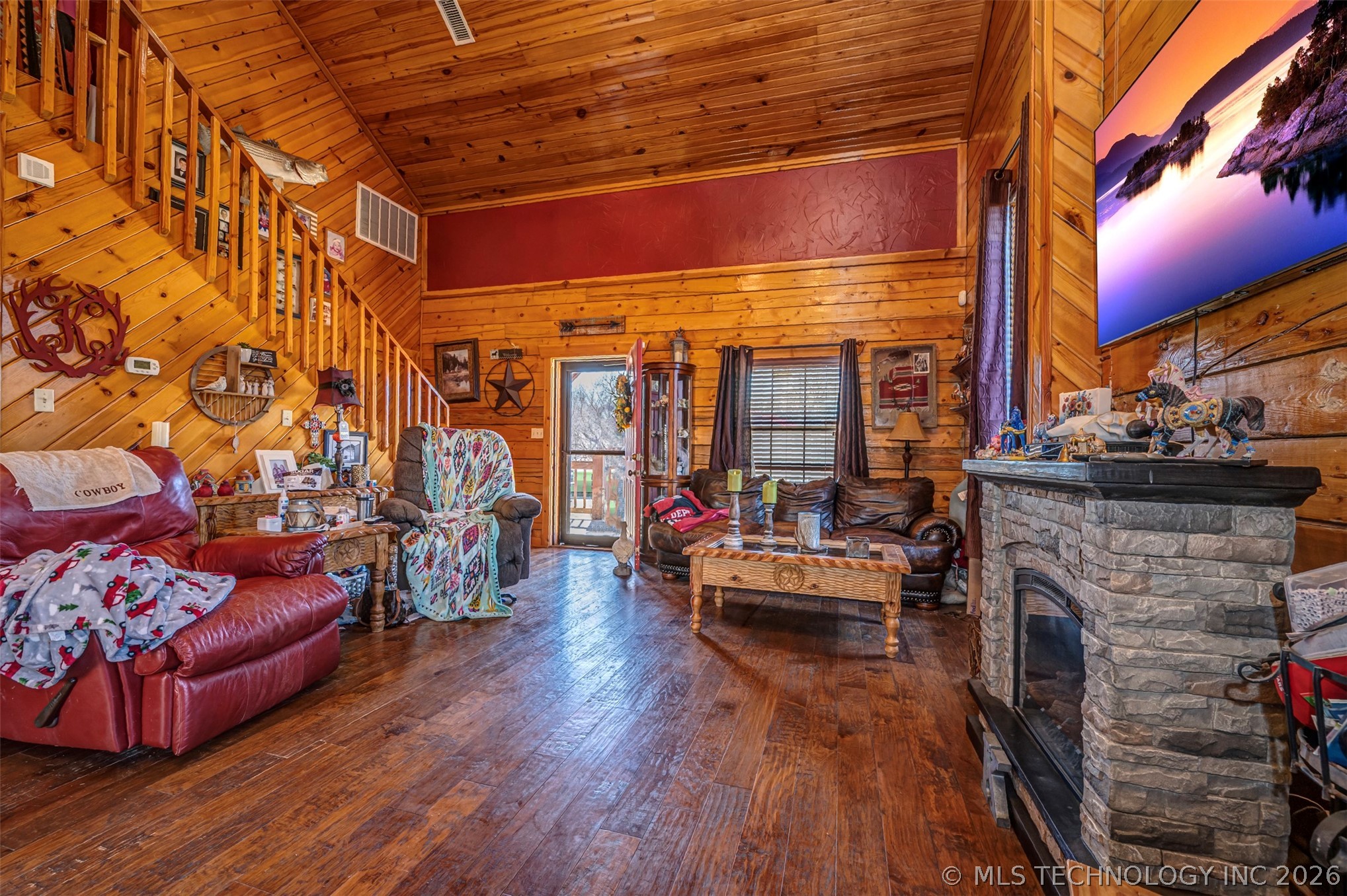 681 House Creek Property Photo 11