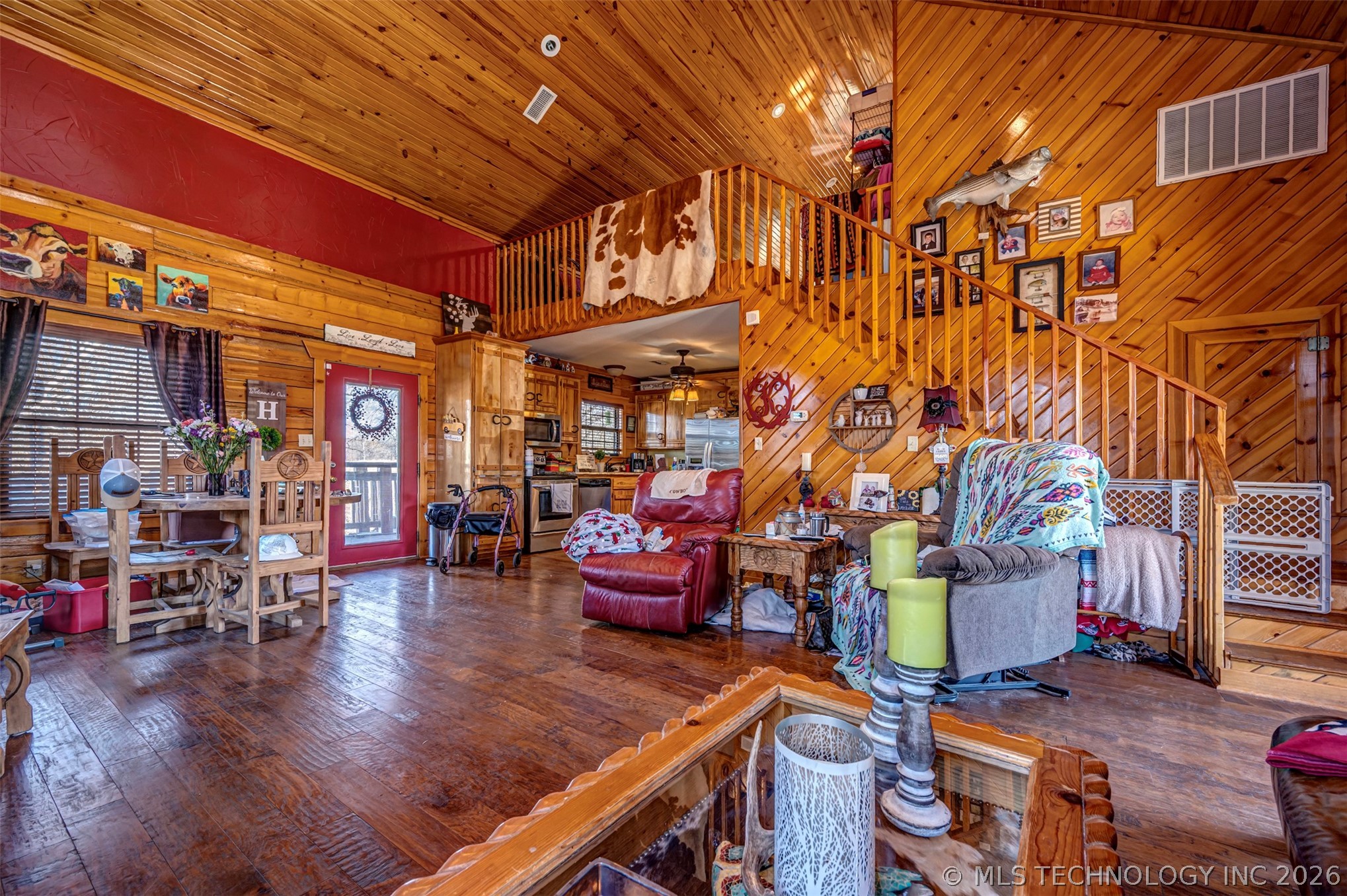 681 House Creek Property Photo 13