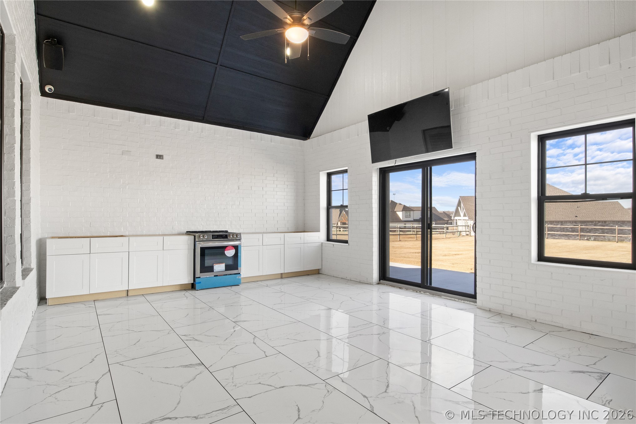 8202 N 150th East Avenue Property Photo 19