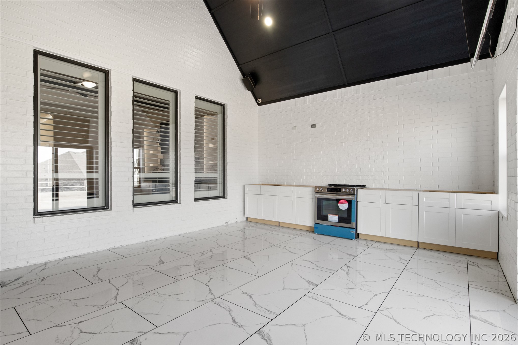 8202 N 150th East Avenue Property Photo 20