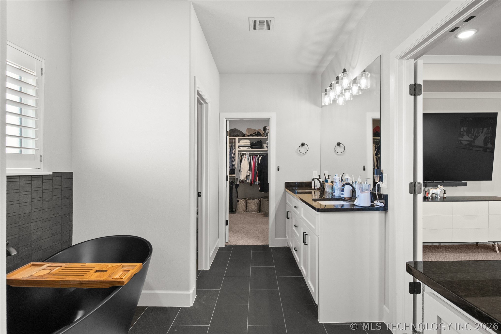 8202 N 150th East Avenue Property Photo 53