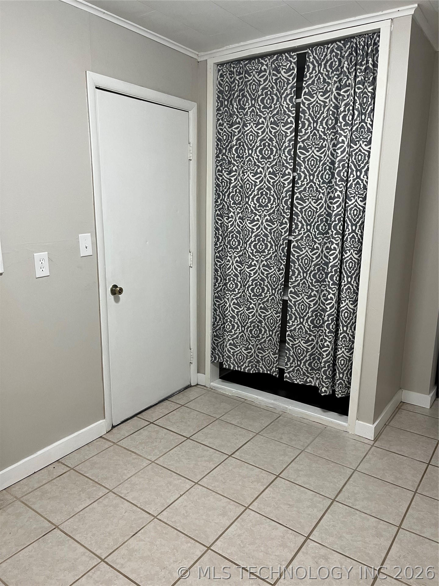 205 Park Place S Property Photo 51