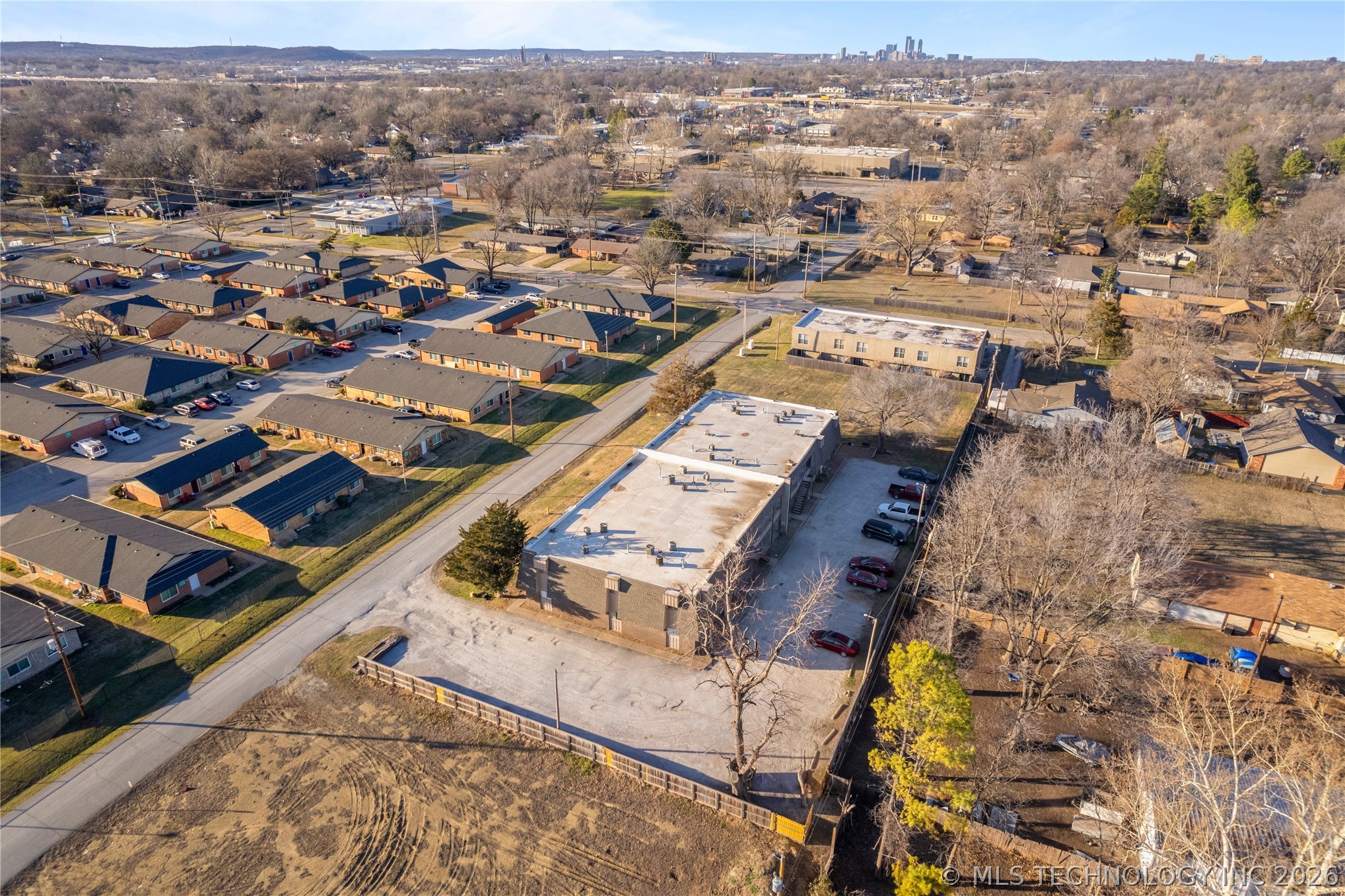 5623 S Quincy Avenue Property Photo 15