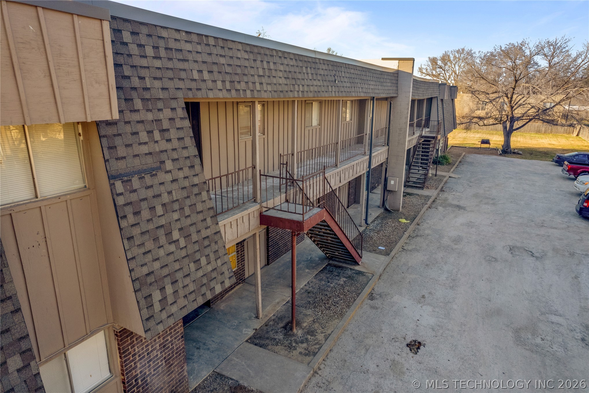 5623 S Quincy Avenue Property Photo 28