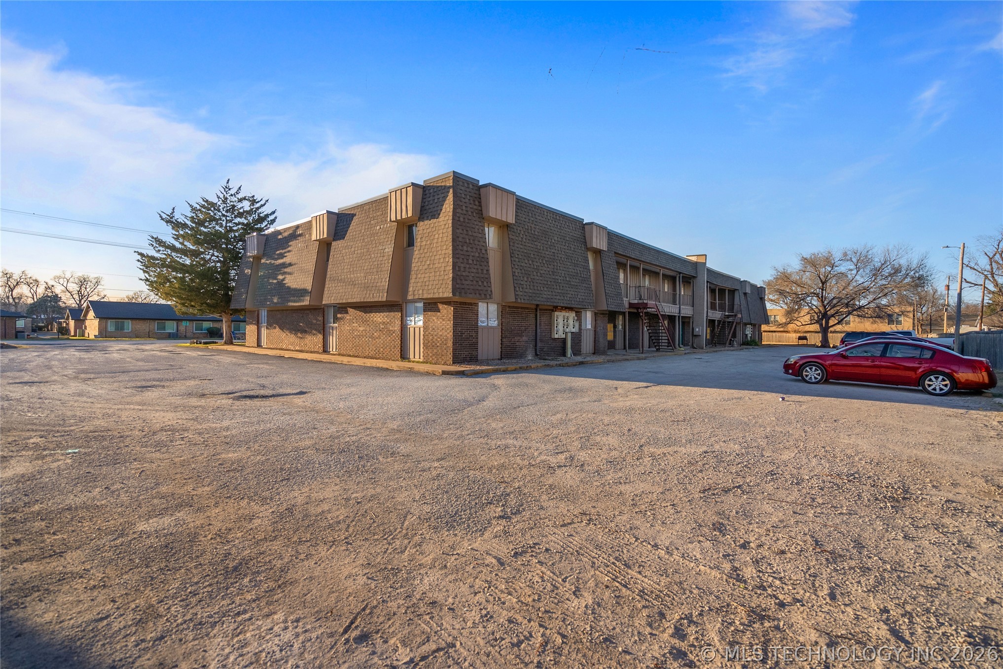 5623 S Quincy Avenue Property Photo 30